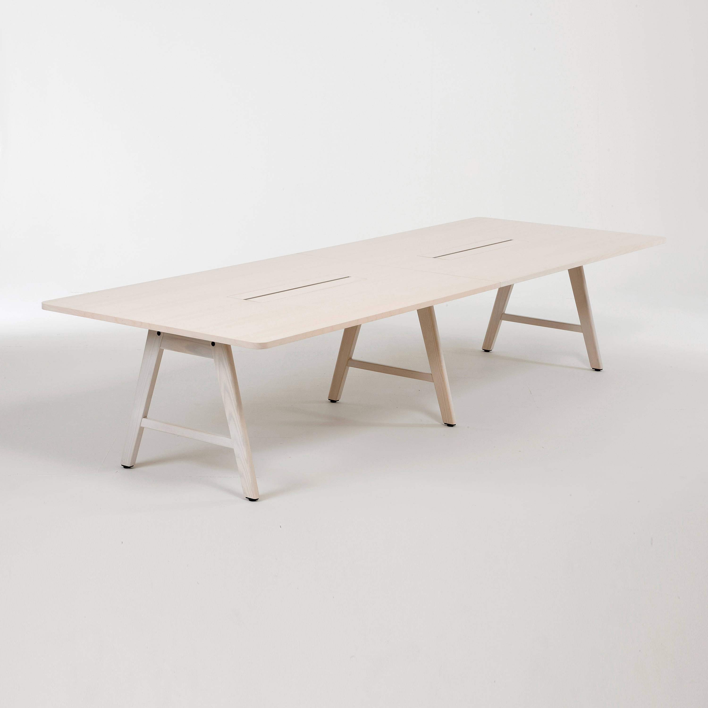 Mostrar el producto A-series conference table del fabricante SA Möbler AB