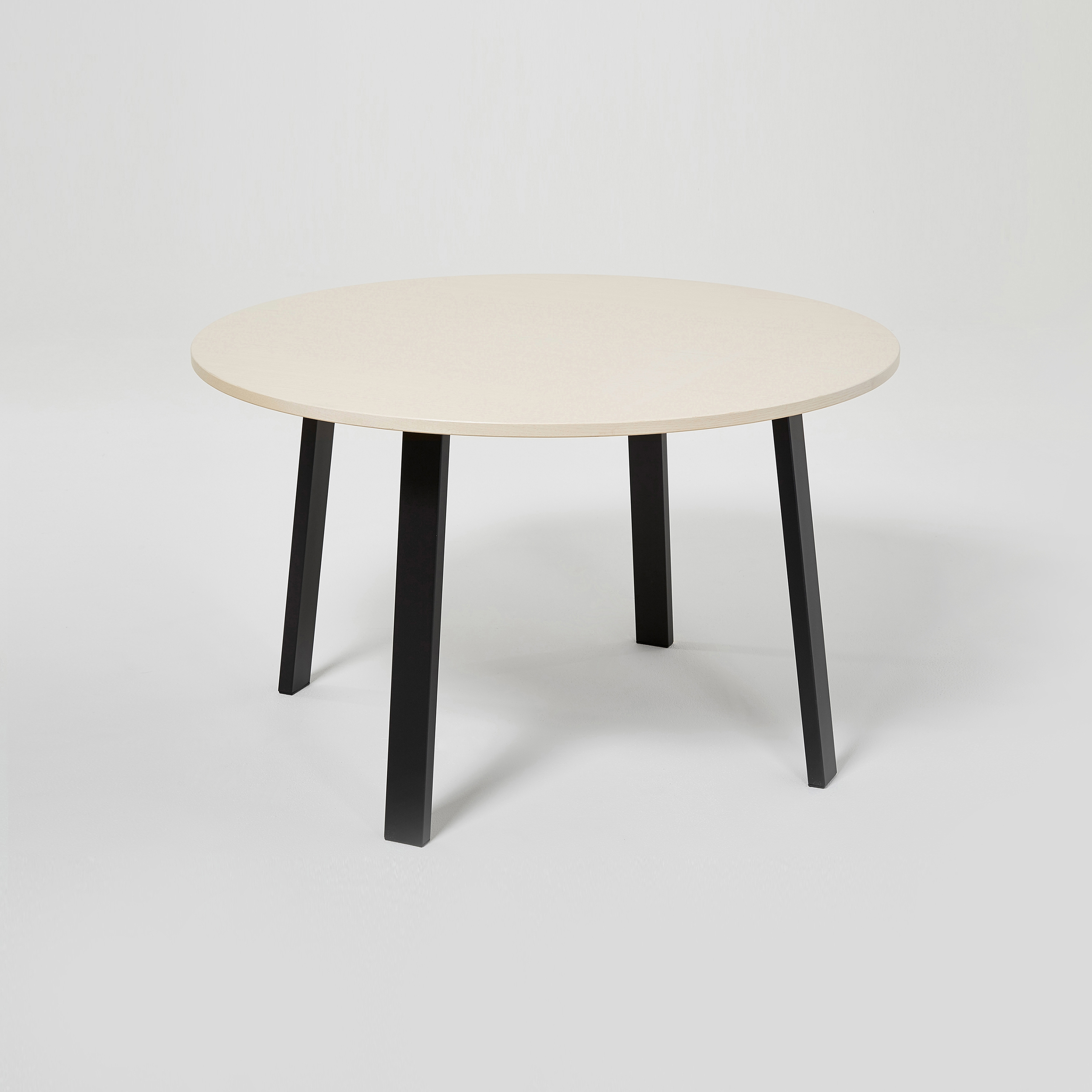 Display product Snitsa conference table from manufacturer SA Möbler AB