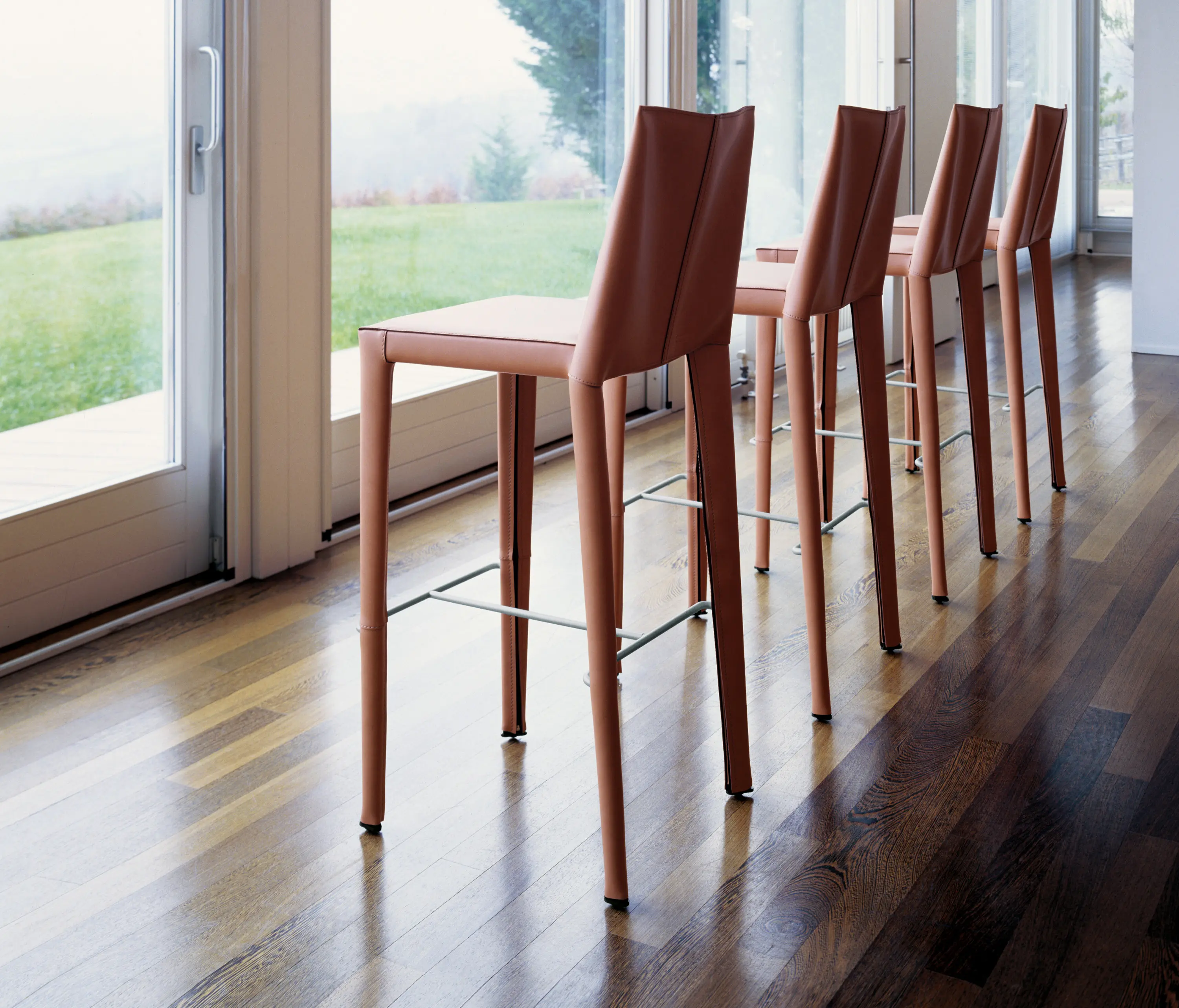 Enrico Pellizzoni - Dab Stool