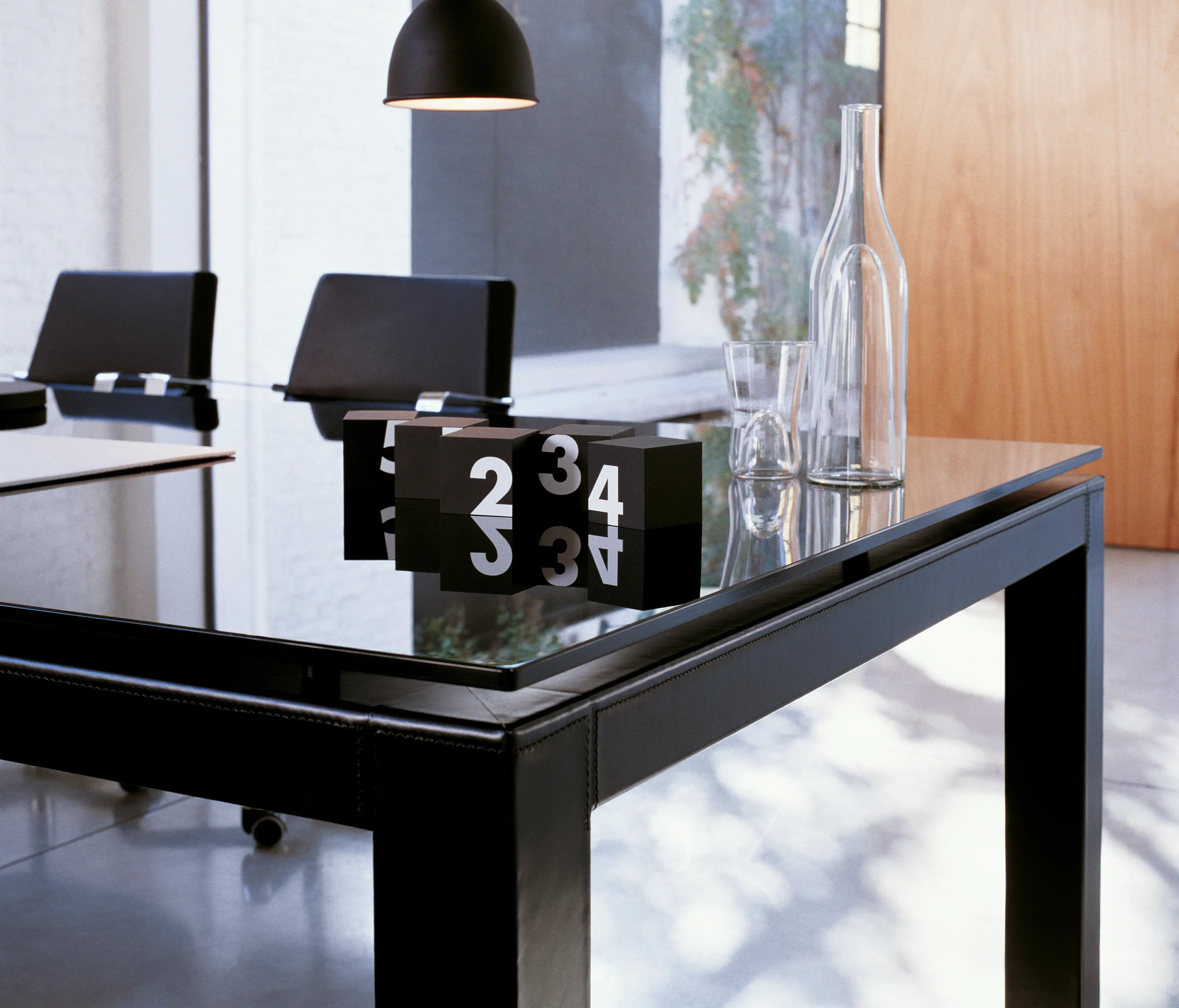 Enrico Pellizzoni - Abaco Table