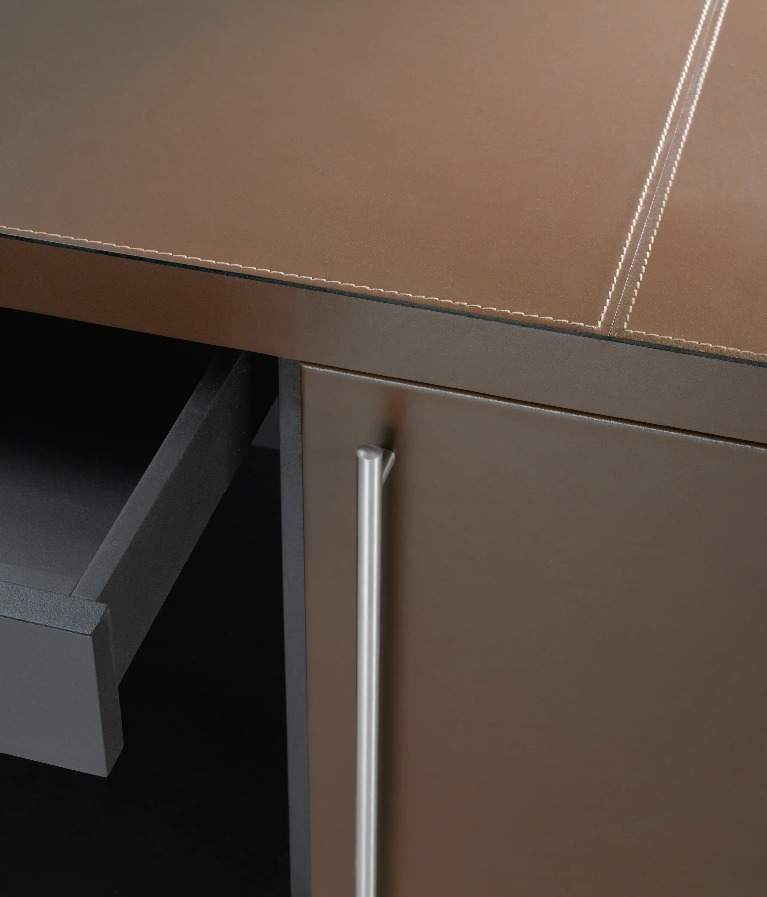 Enrico Pellizzoni - Nazca Console 180 C