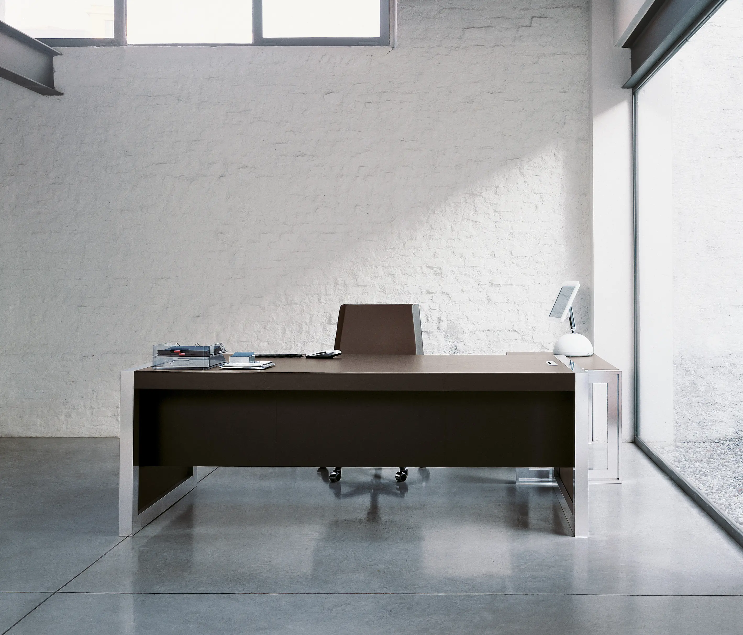 Enrico Pellizzoni - Strato Desk