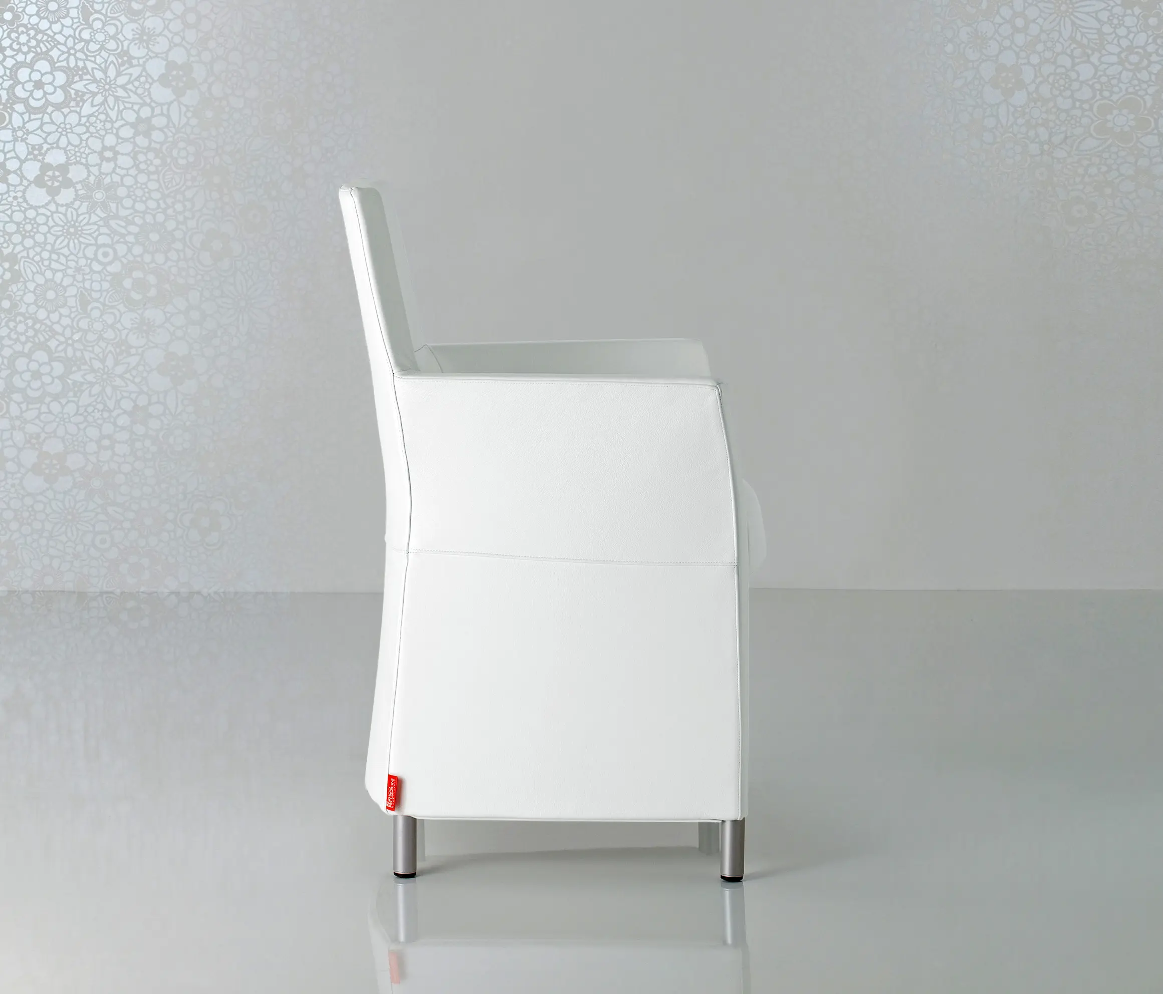 Enrico Pellizzoni - Web Poltrona Longue
