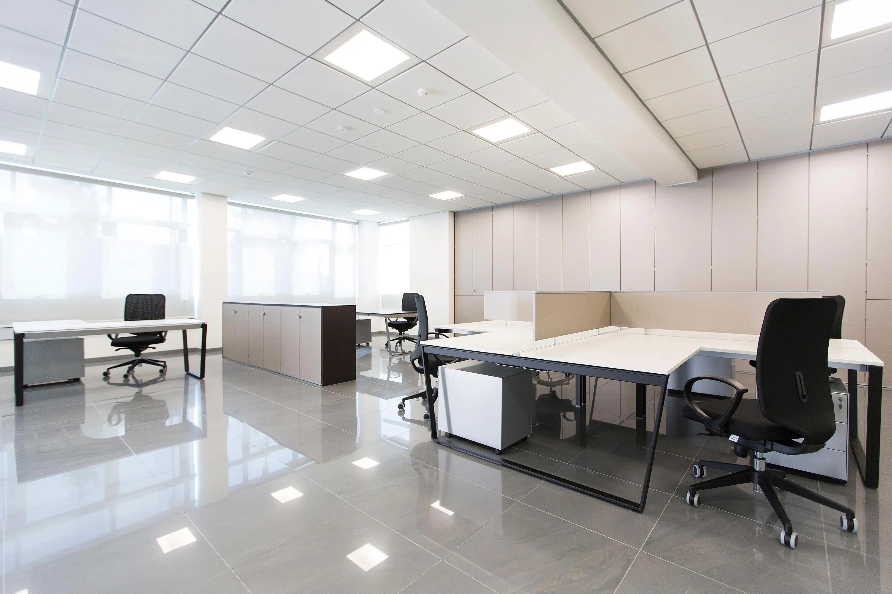 IVM - ARKO desk