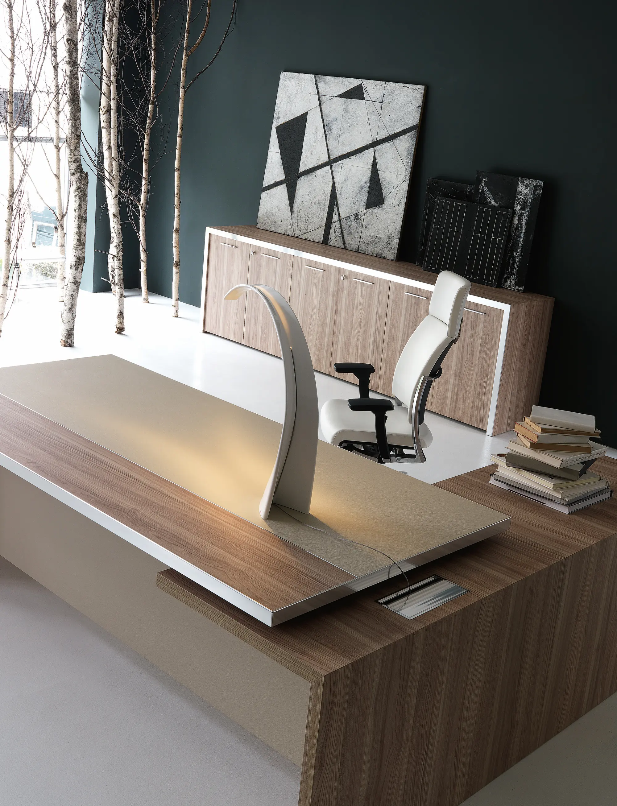 IVM - ATHOS desk