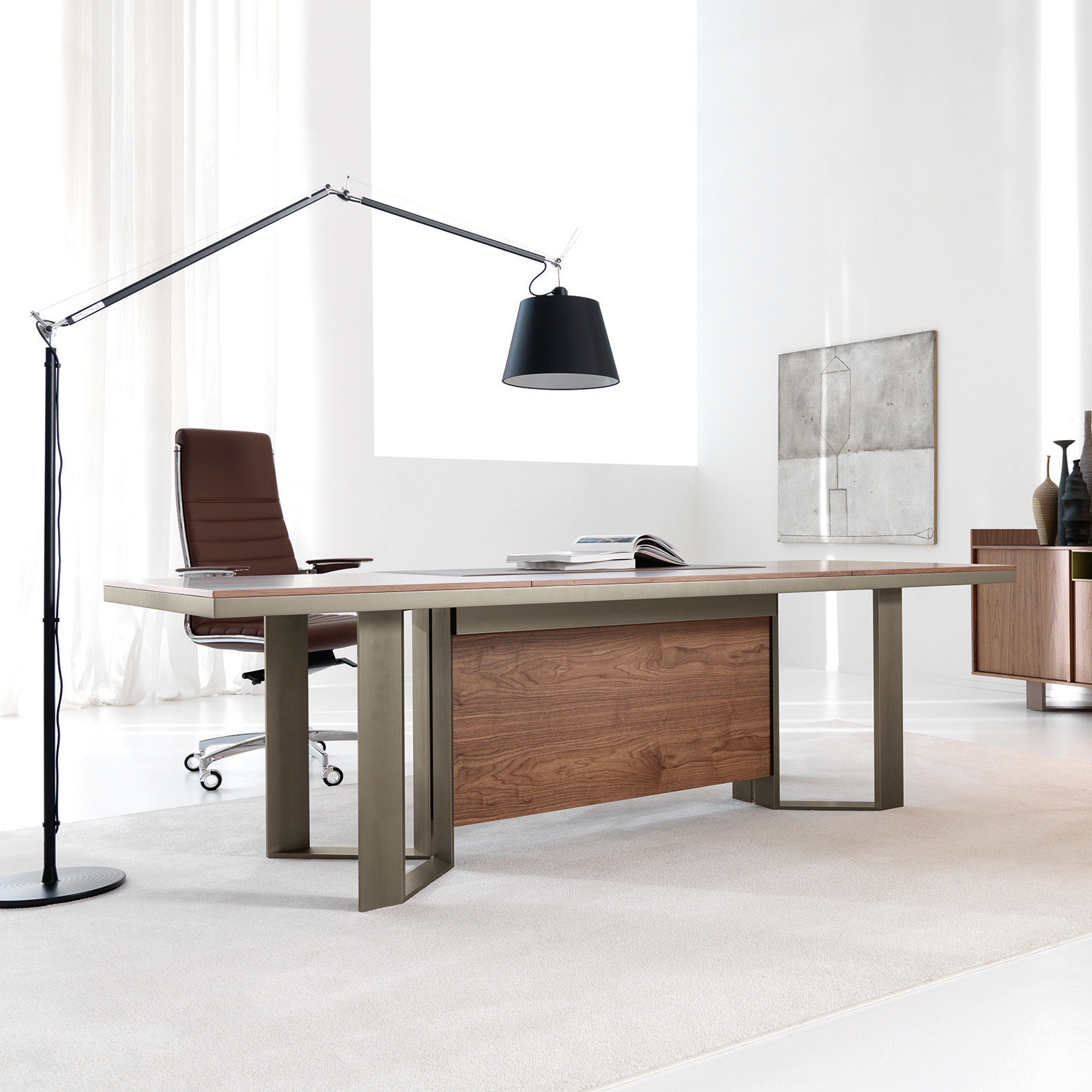 Vertoon produk LLOYD desk van vervaardiger IVM