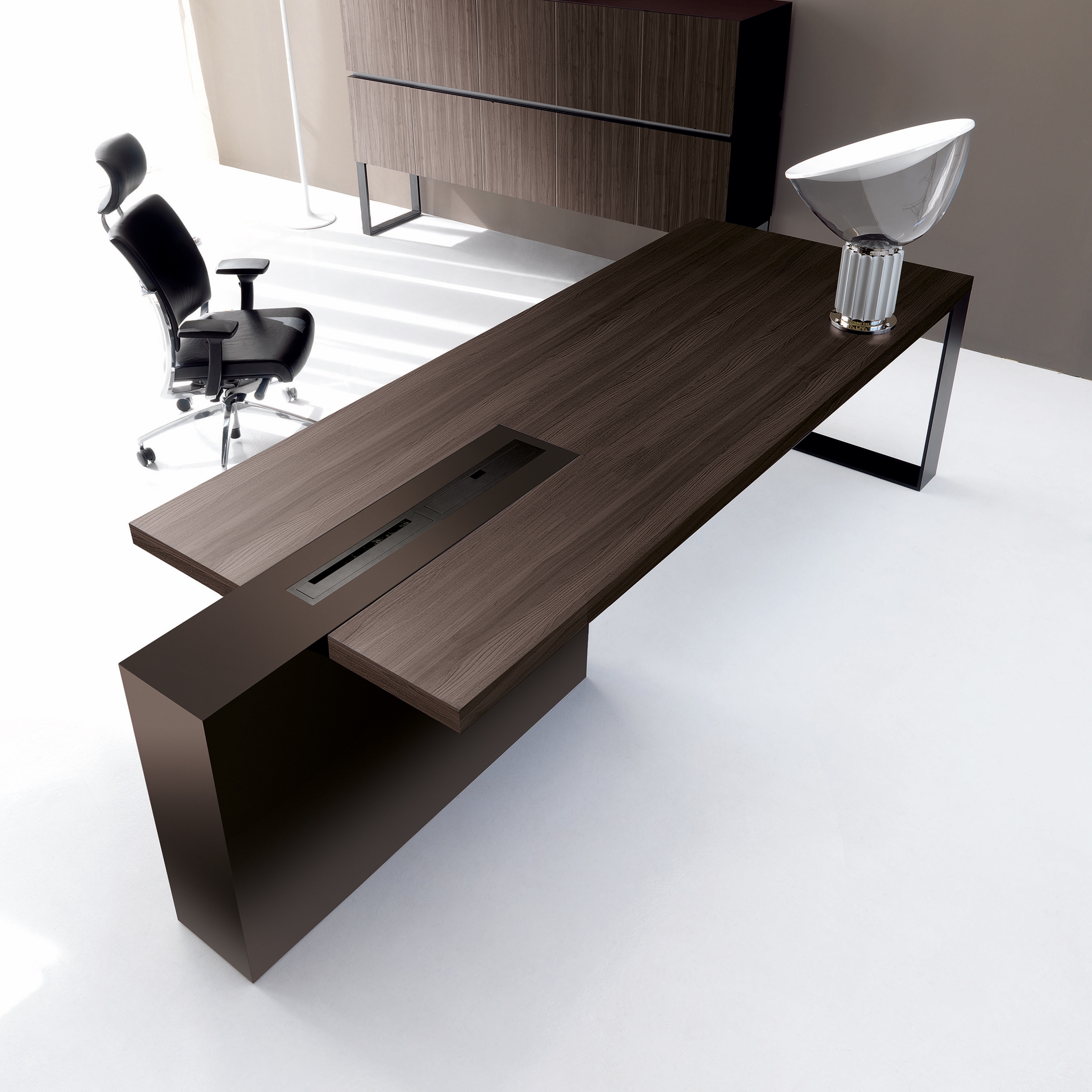 Vertoon produk NEW LOOP desk van vervaardiger IVM