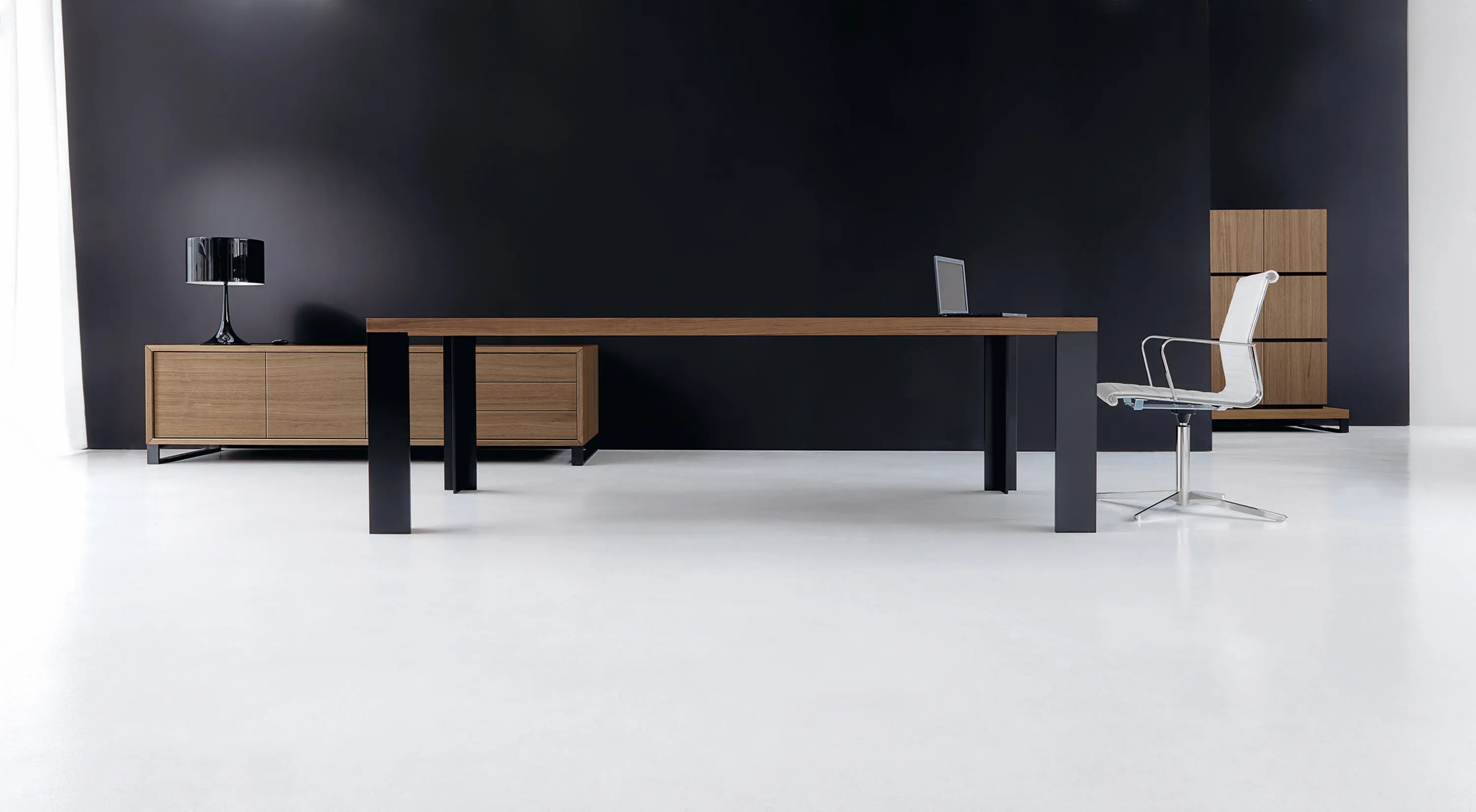 IVM - NEW LOOP meeting table
