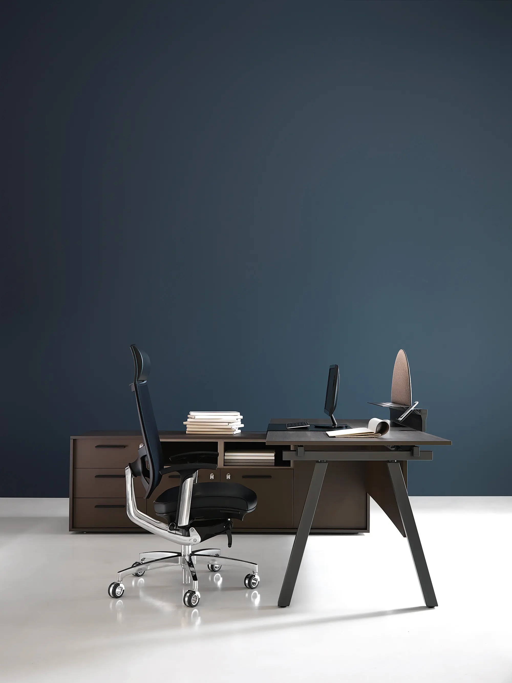 IVM - STILO desk