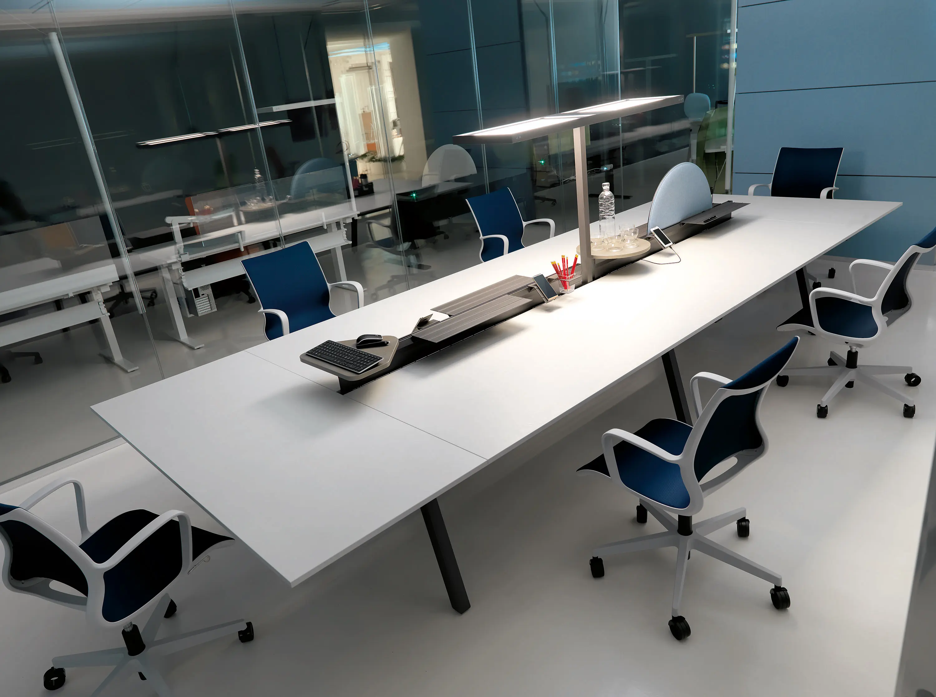 IVM - STILO meeting table