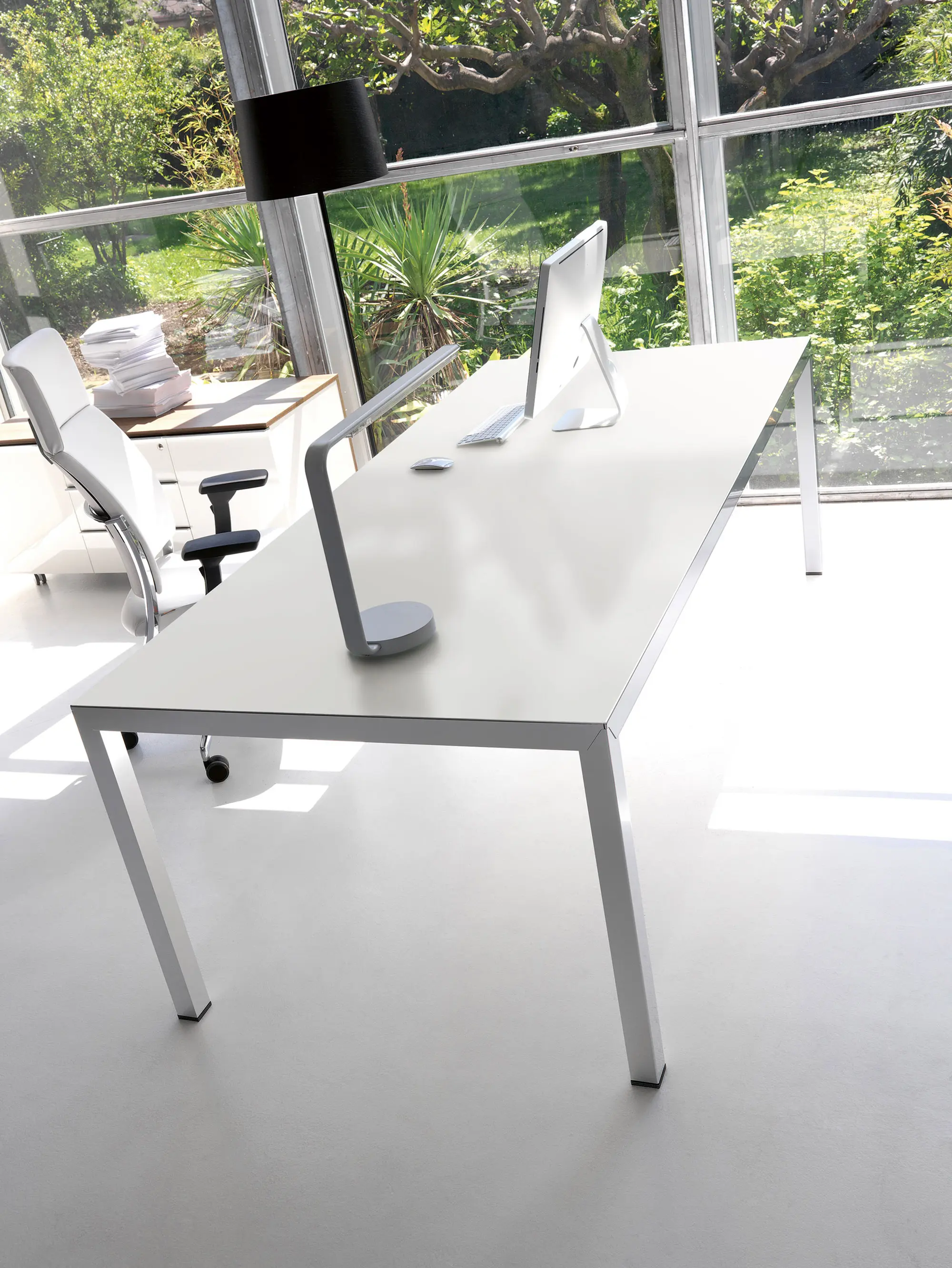 IVM - I_BENCH