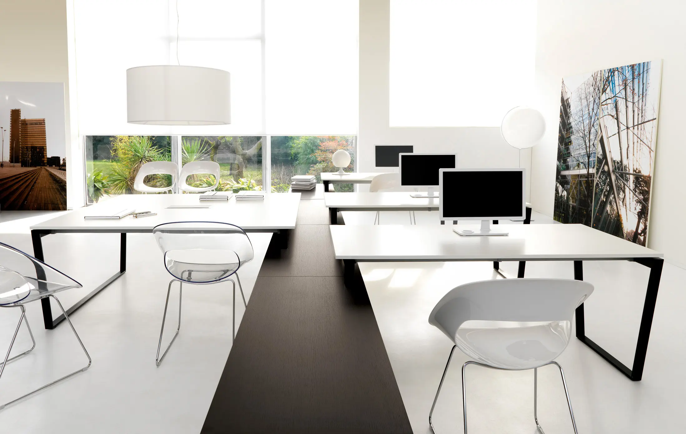 IVM - ARKO desk