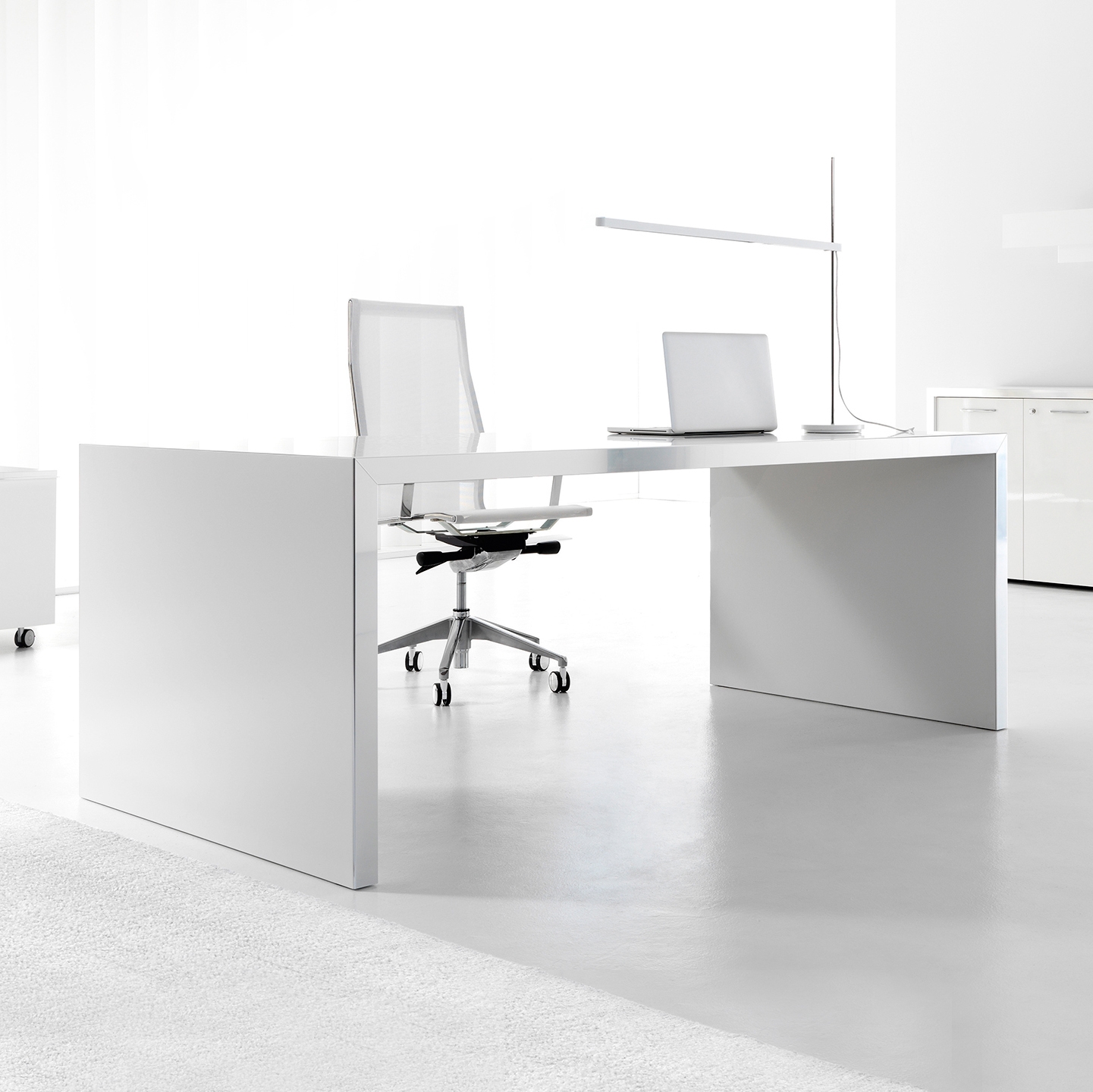Vertoon produk WING desk van vervaardiger IVM