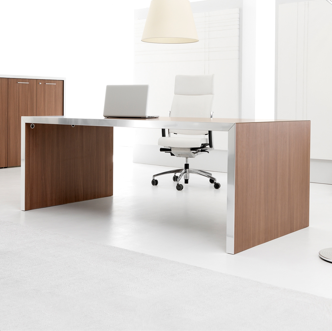 WING desk