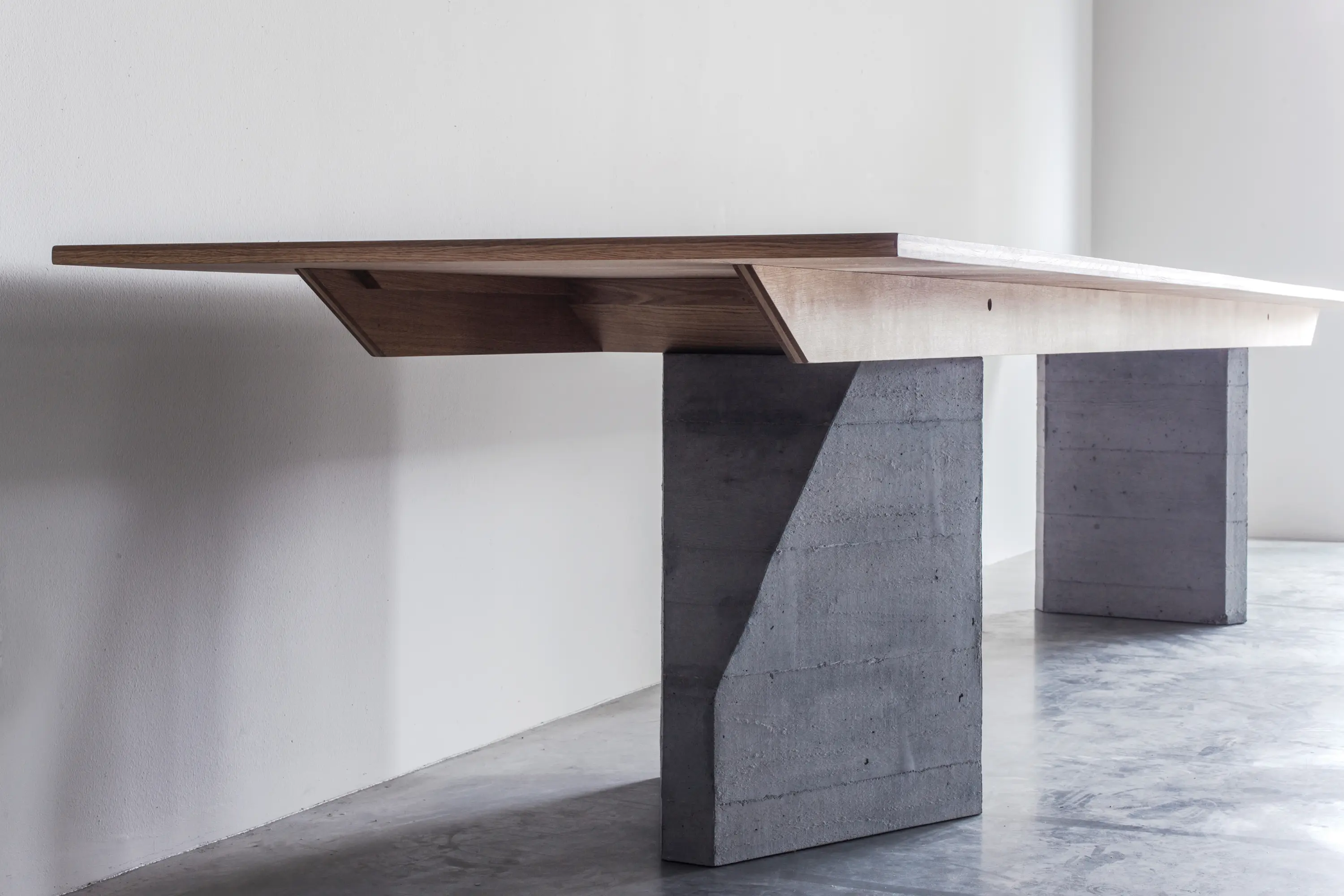 Van Rossum - PLY 3 Series table with 2 bases