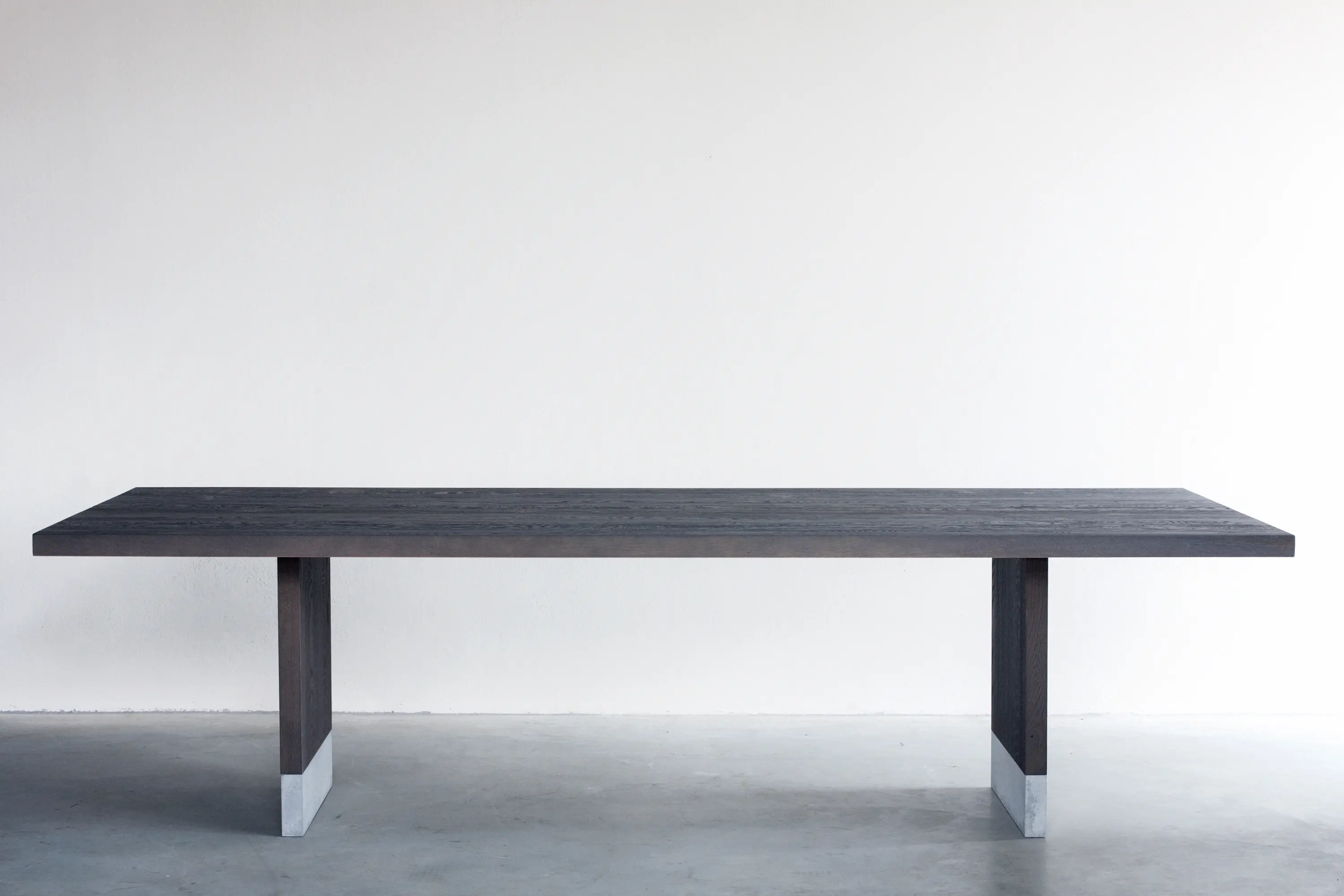 Van Rossum - Common Dining Table One