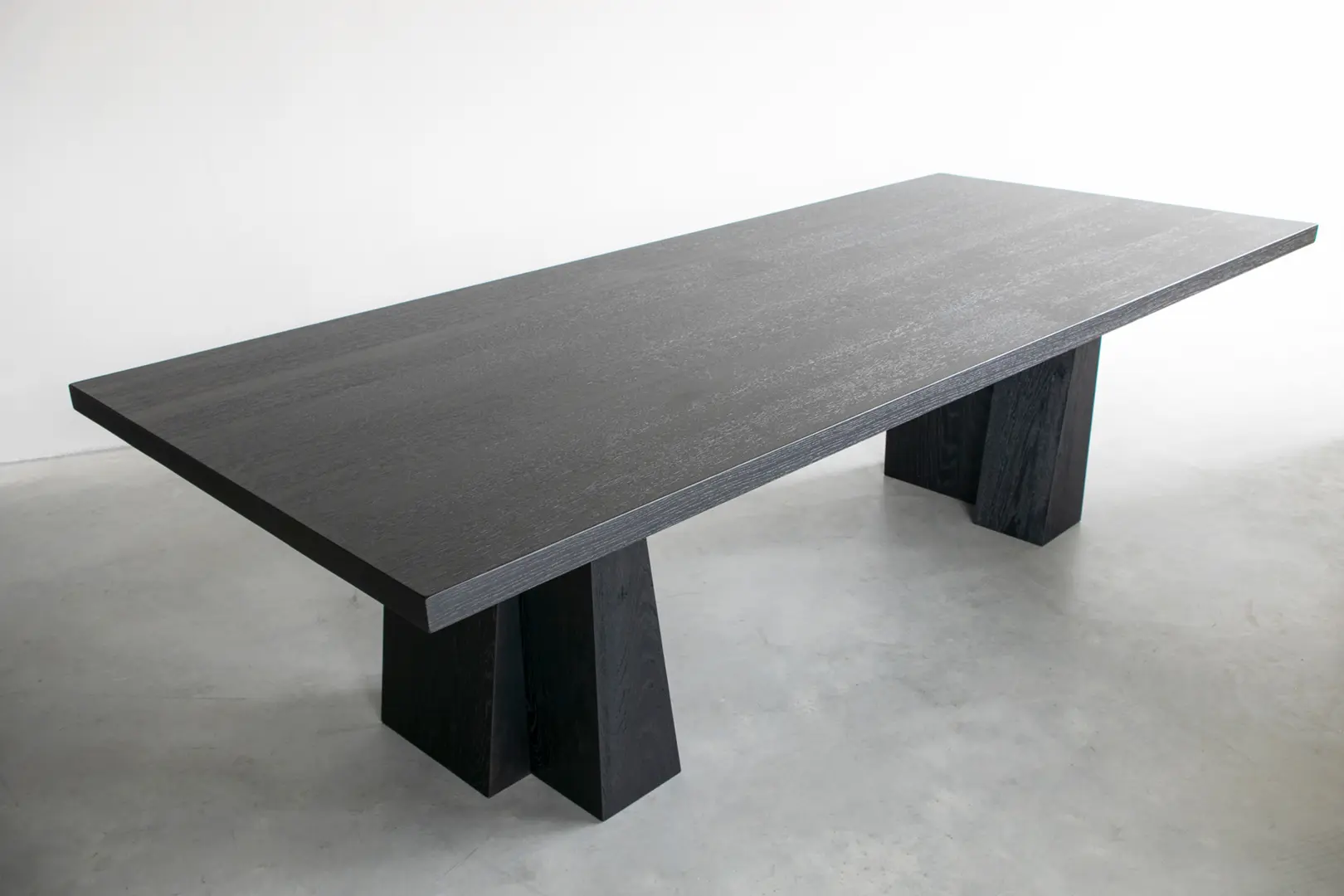 Van Rossum - Eli Dining Table