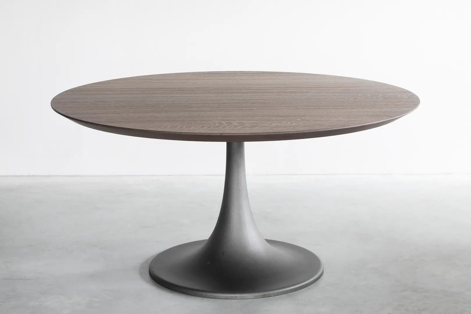 Van Rossum - Ferrum Dining Table Round