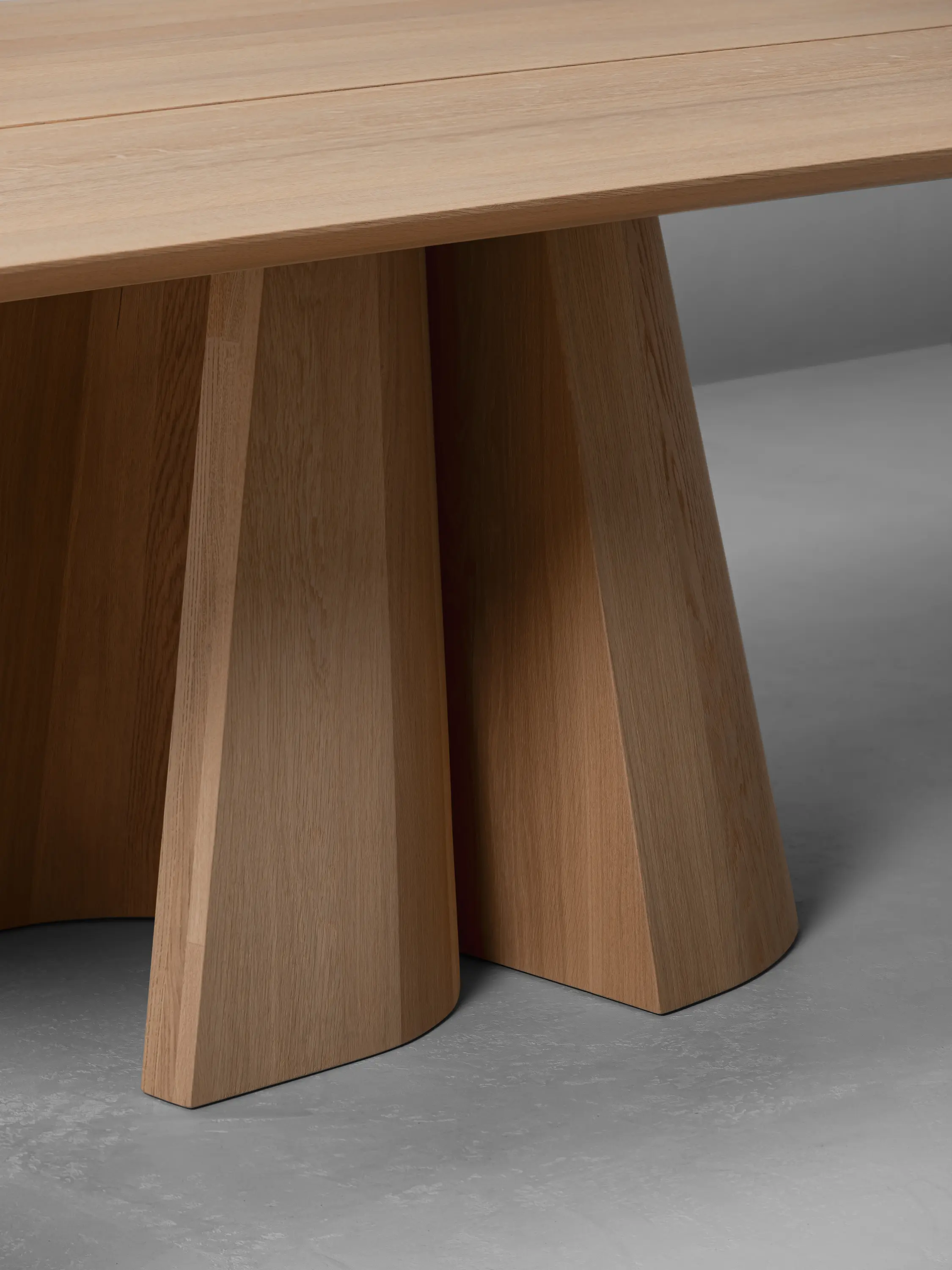 Van Rossum - Got Dining Table One