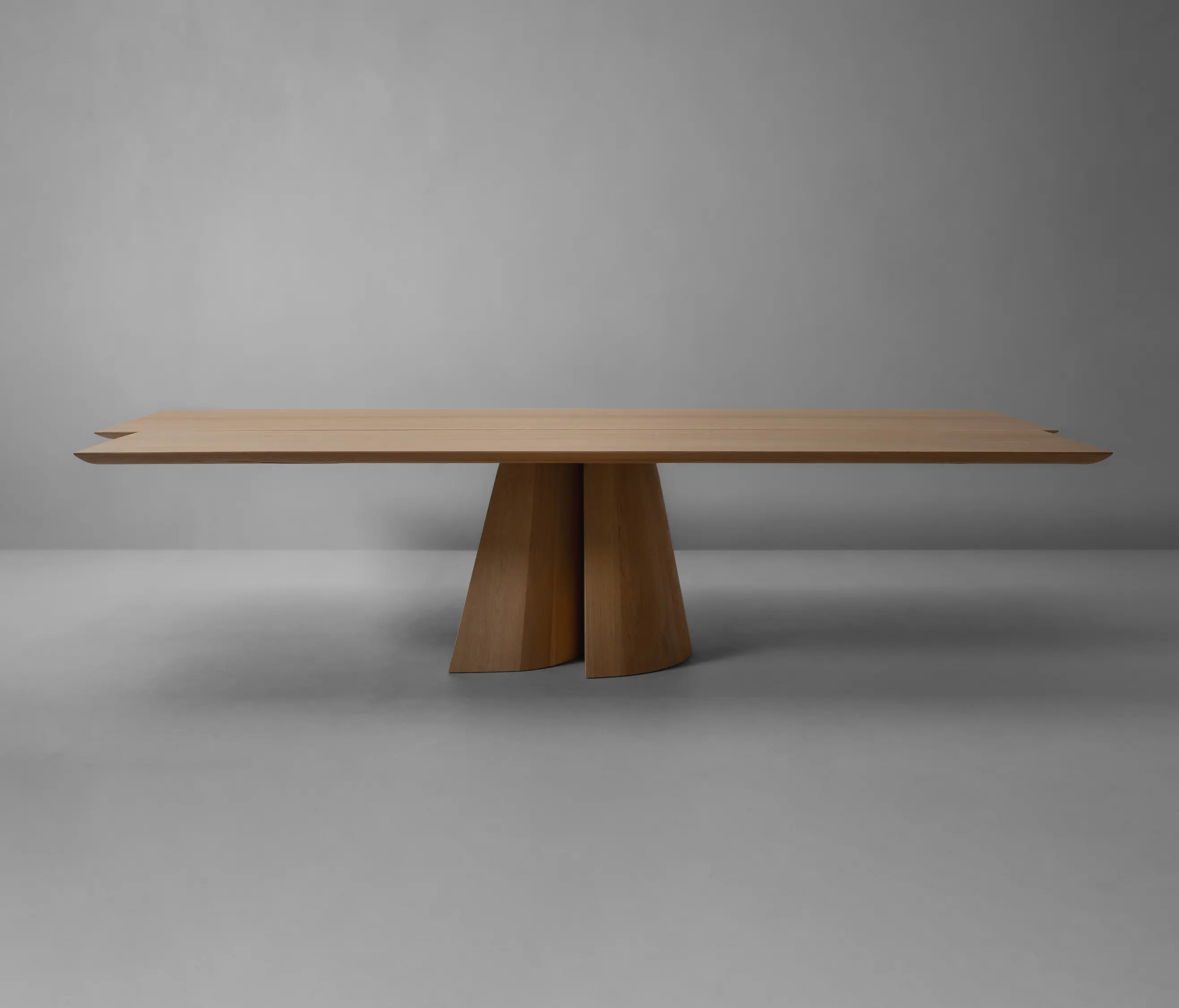 Van Rossum - Got Dining Table One