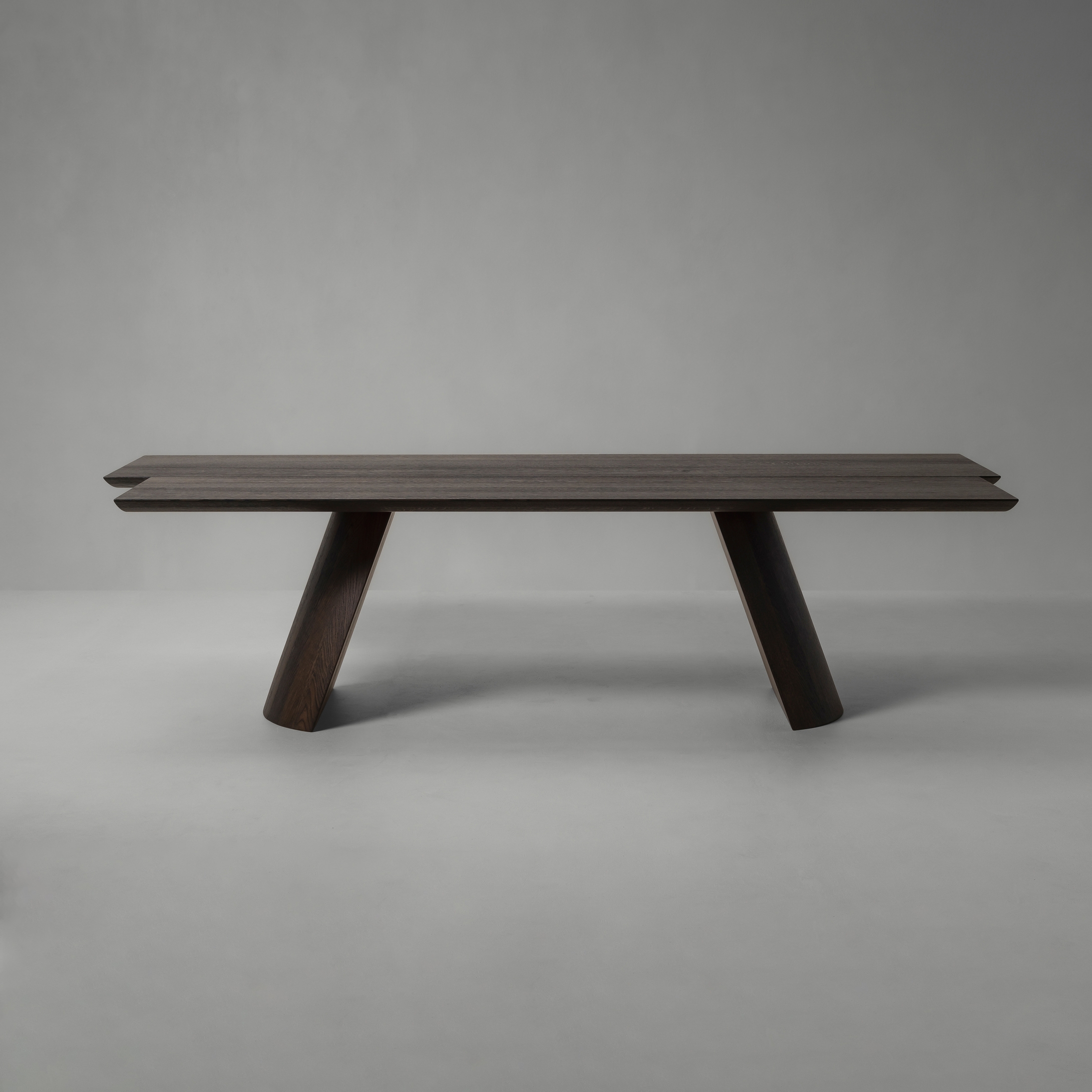 Display product Got Dining Table Three from manufacturer Van Rossum