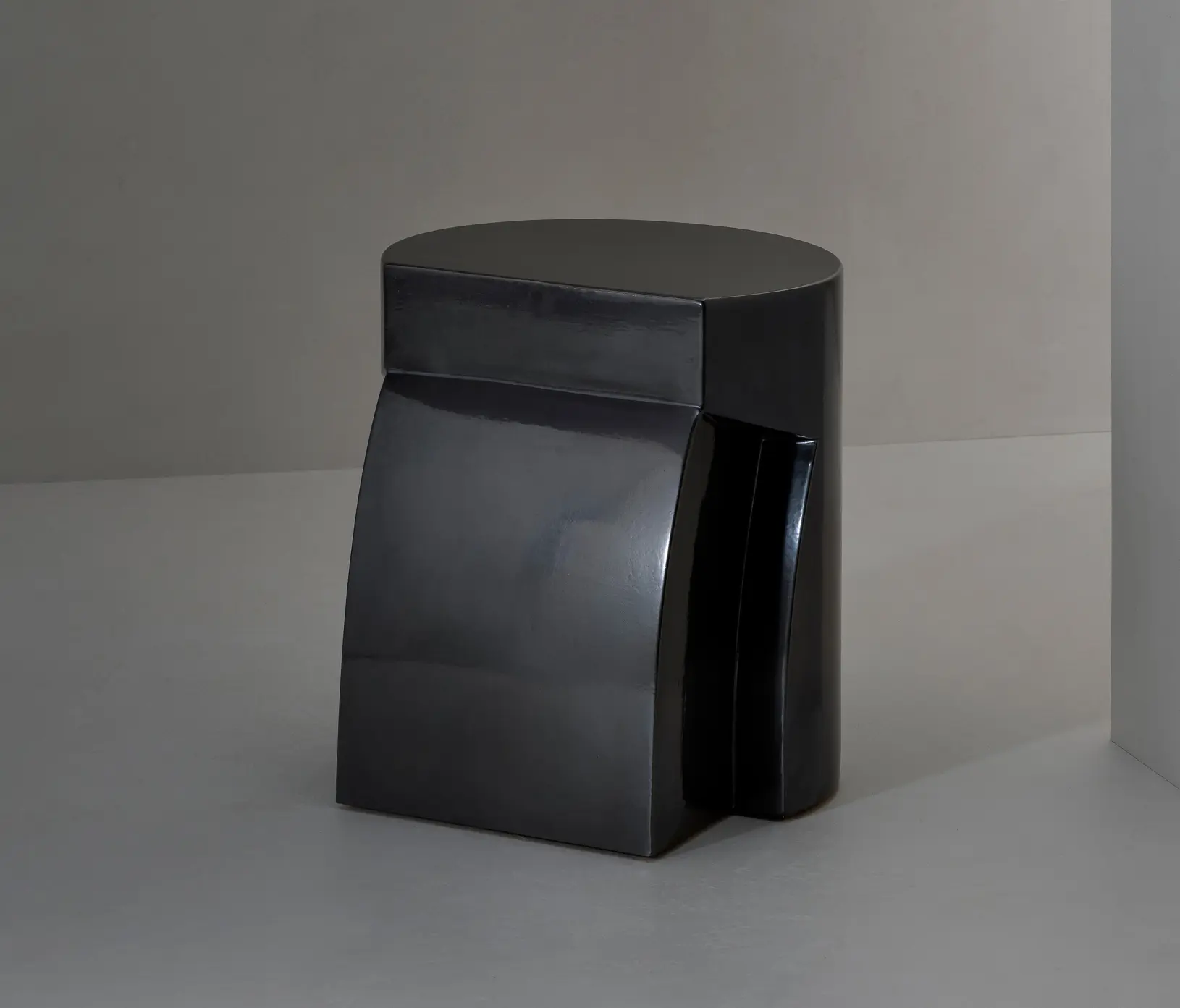 Van Rossum - Zig Side Table