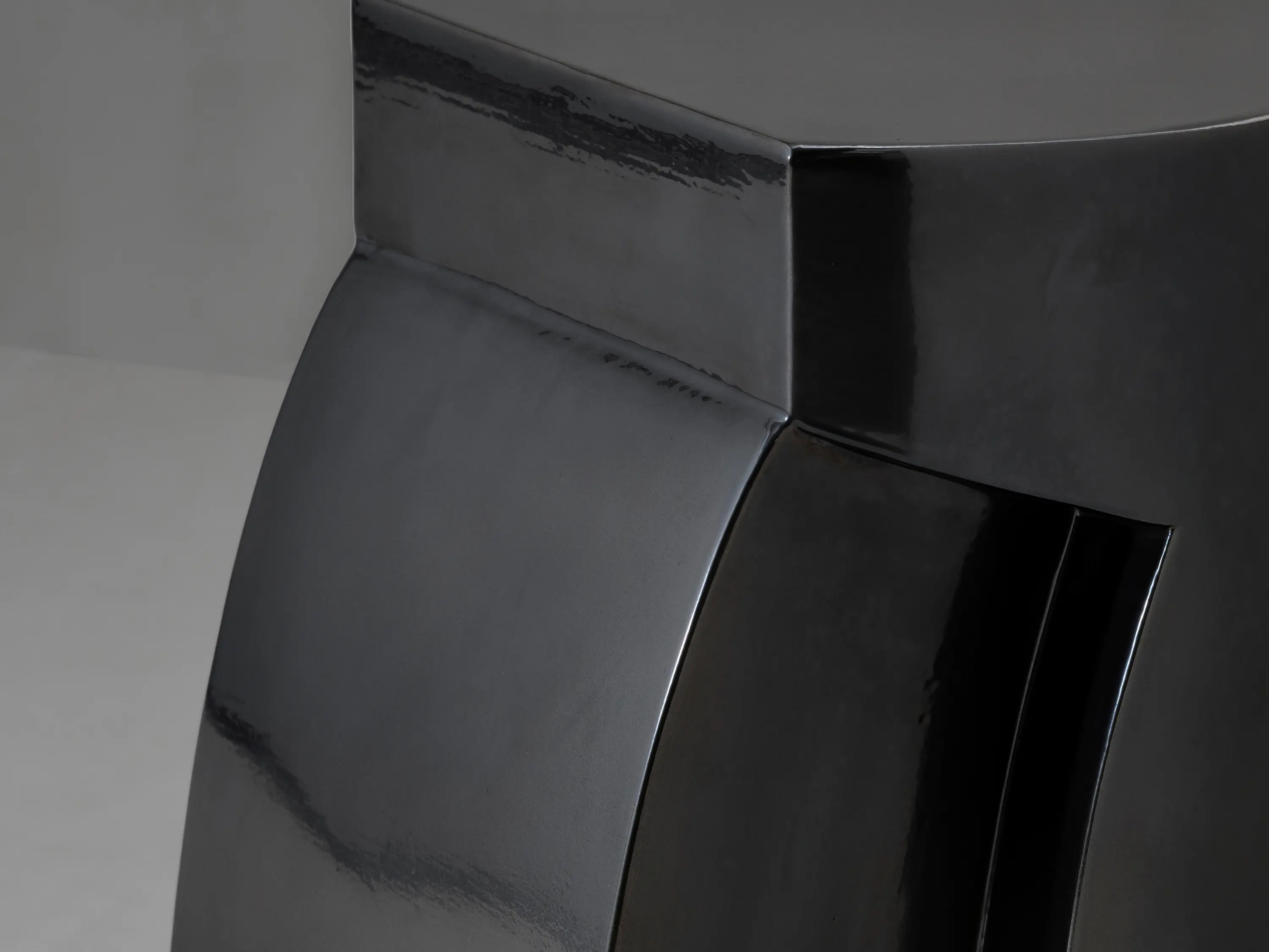 Van Rossum - Zig Side Table