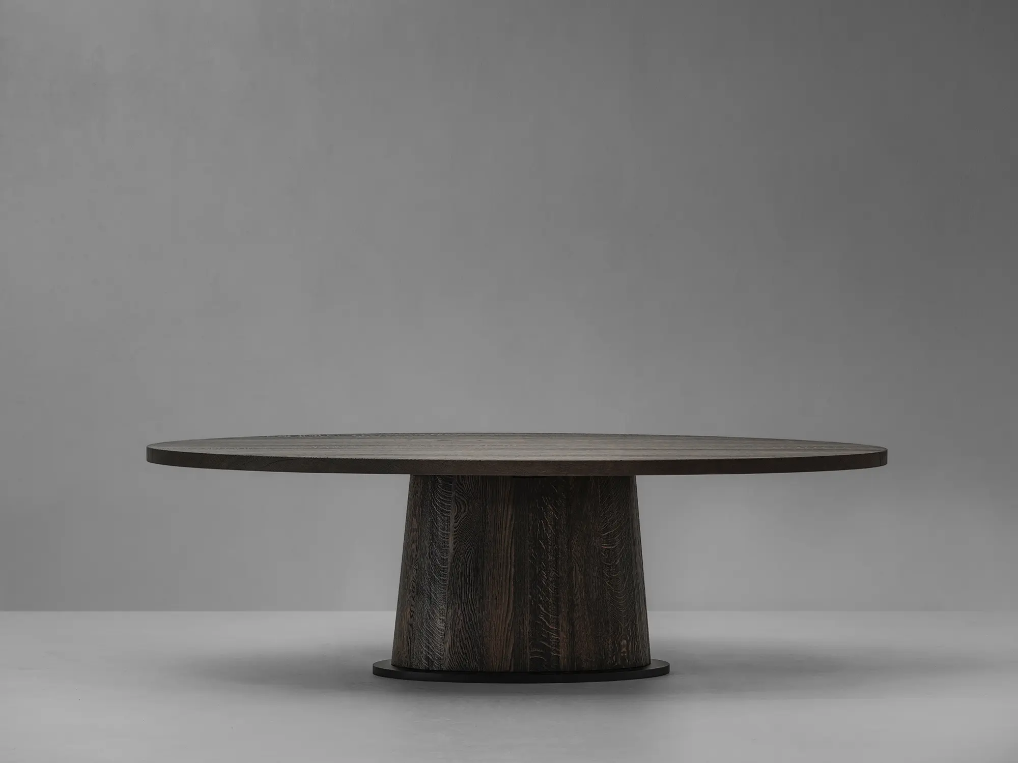 Van Rossum - Kops Dining Table Oval