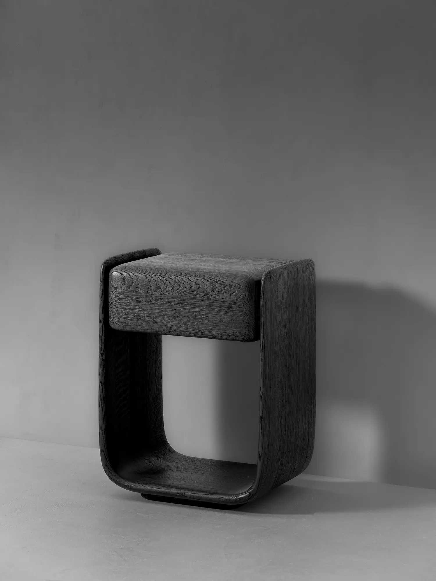 Van Rossum - Tenere Bedside Table