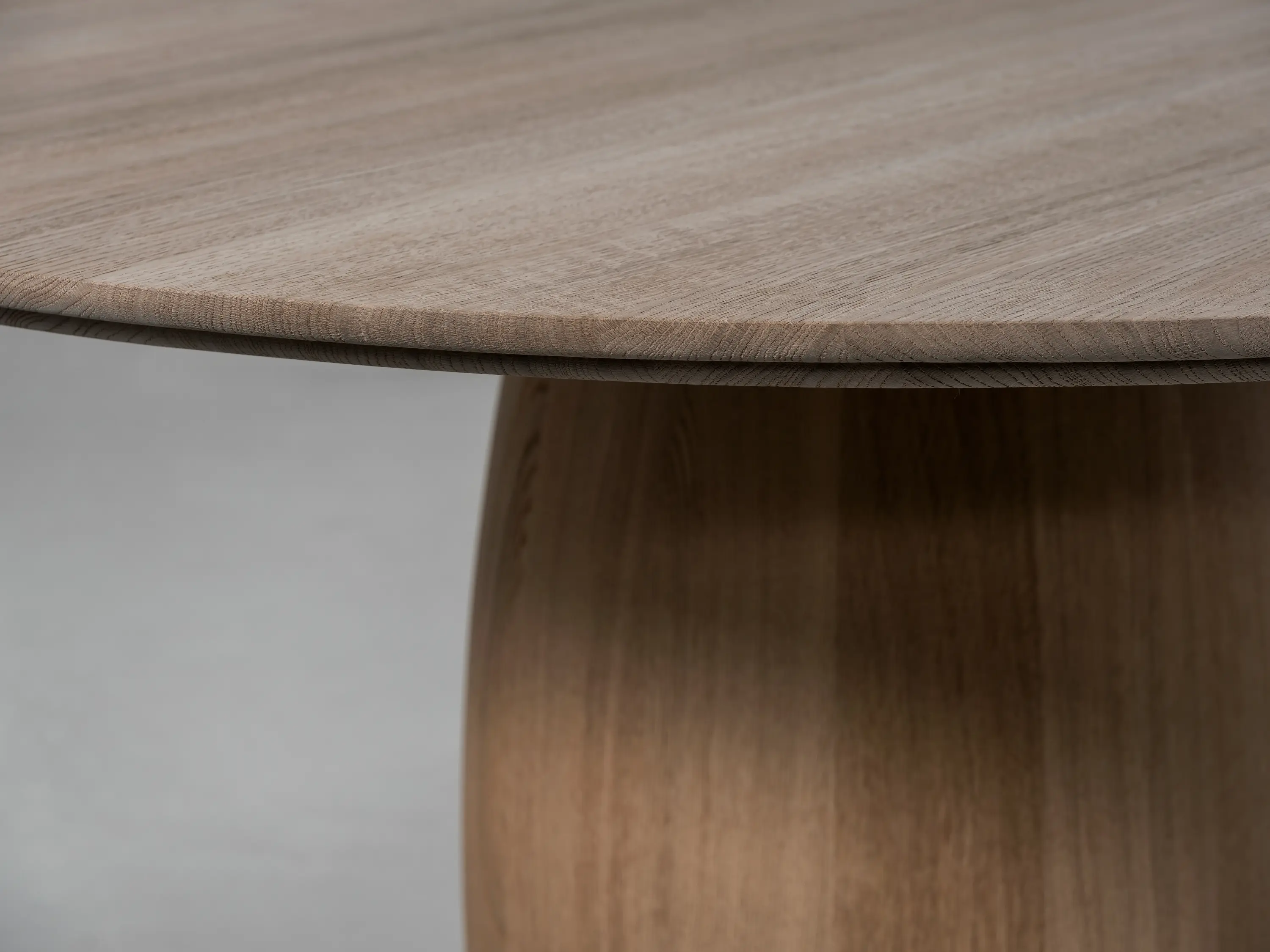 Van Rossum - Barrel Dining Table