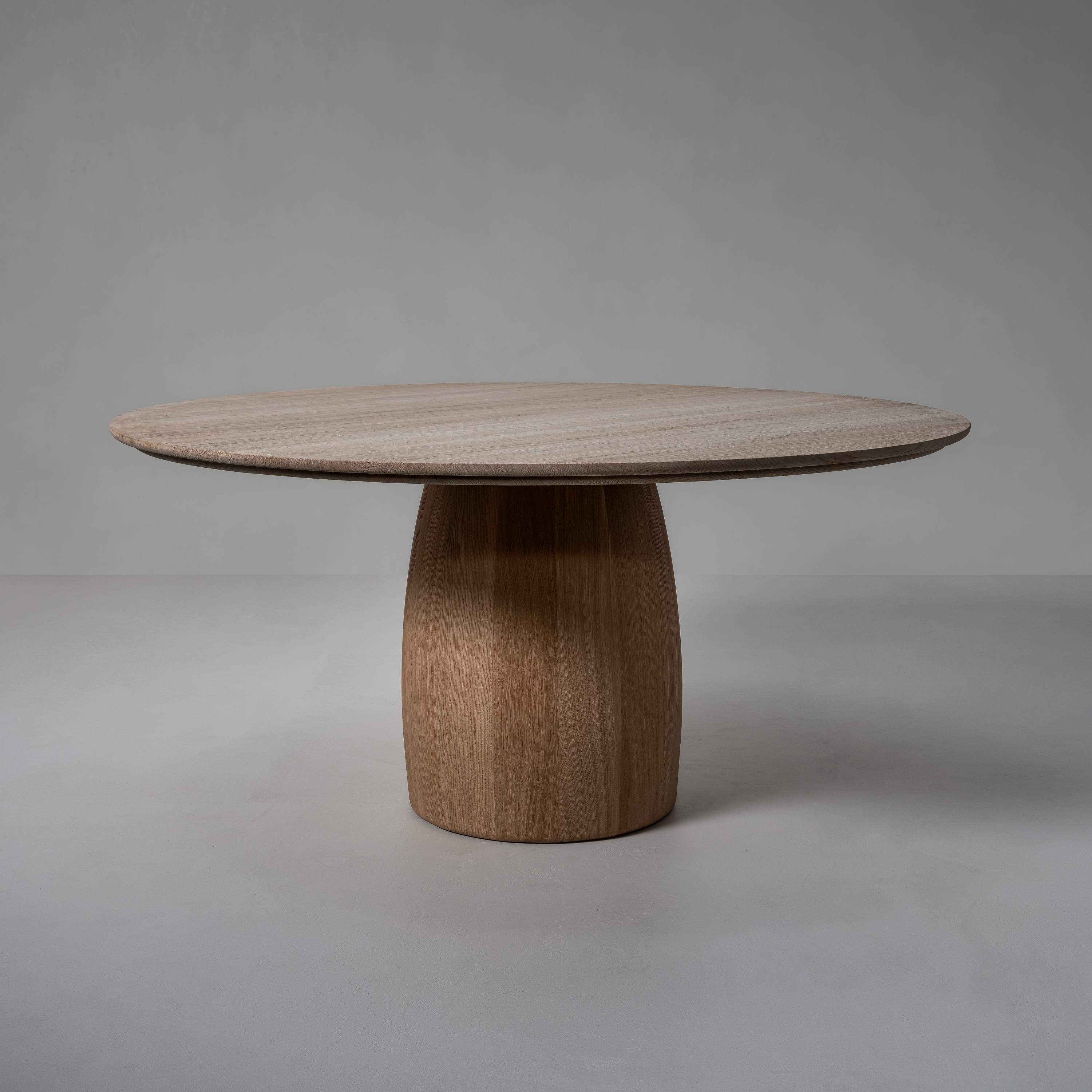 Mostrar el producto Barrel Dining Table del fabricante Van Rossum