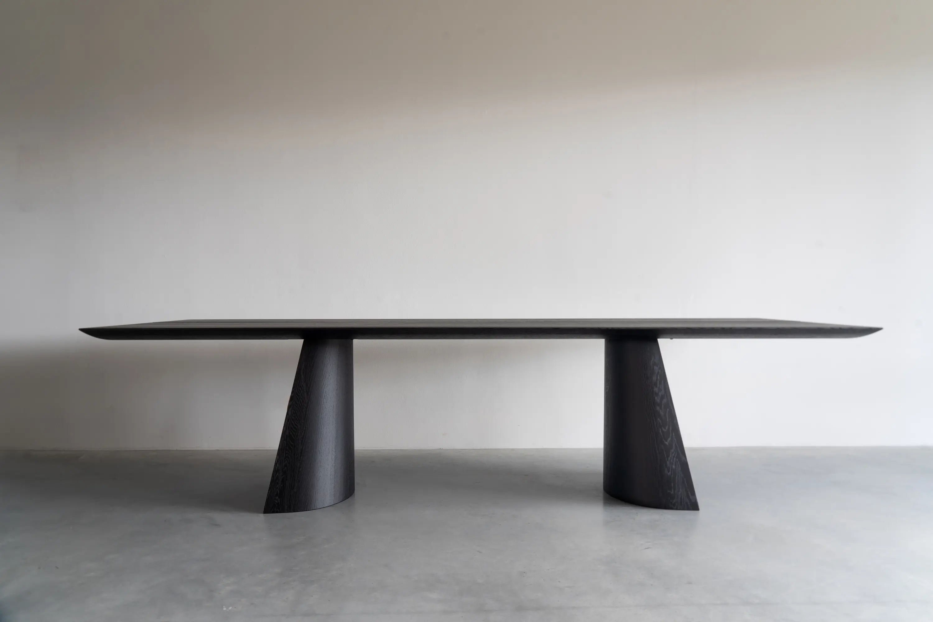 Van Rossum - Got Dining Table Two