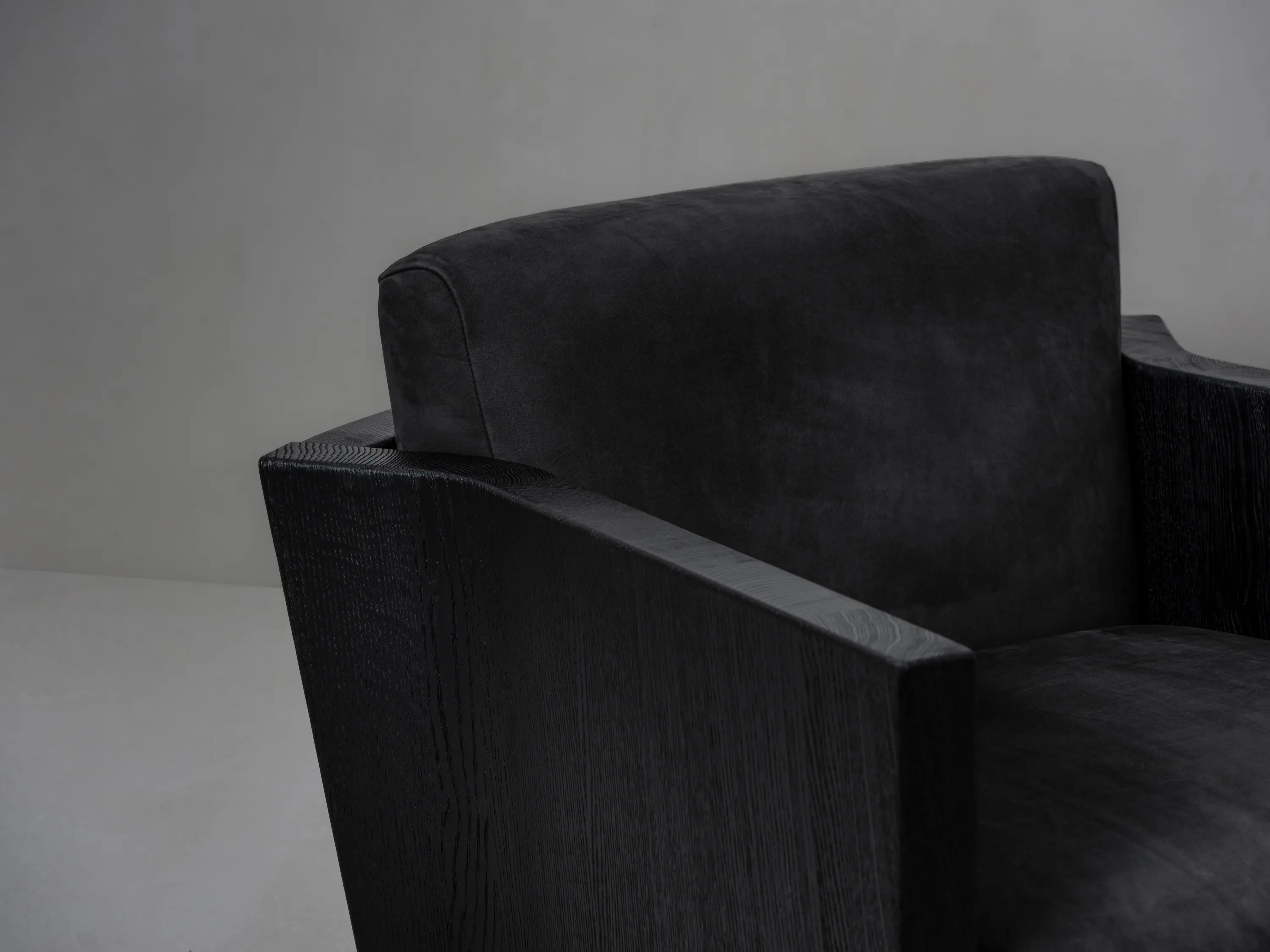 Van Rossum - Jak Armchair