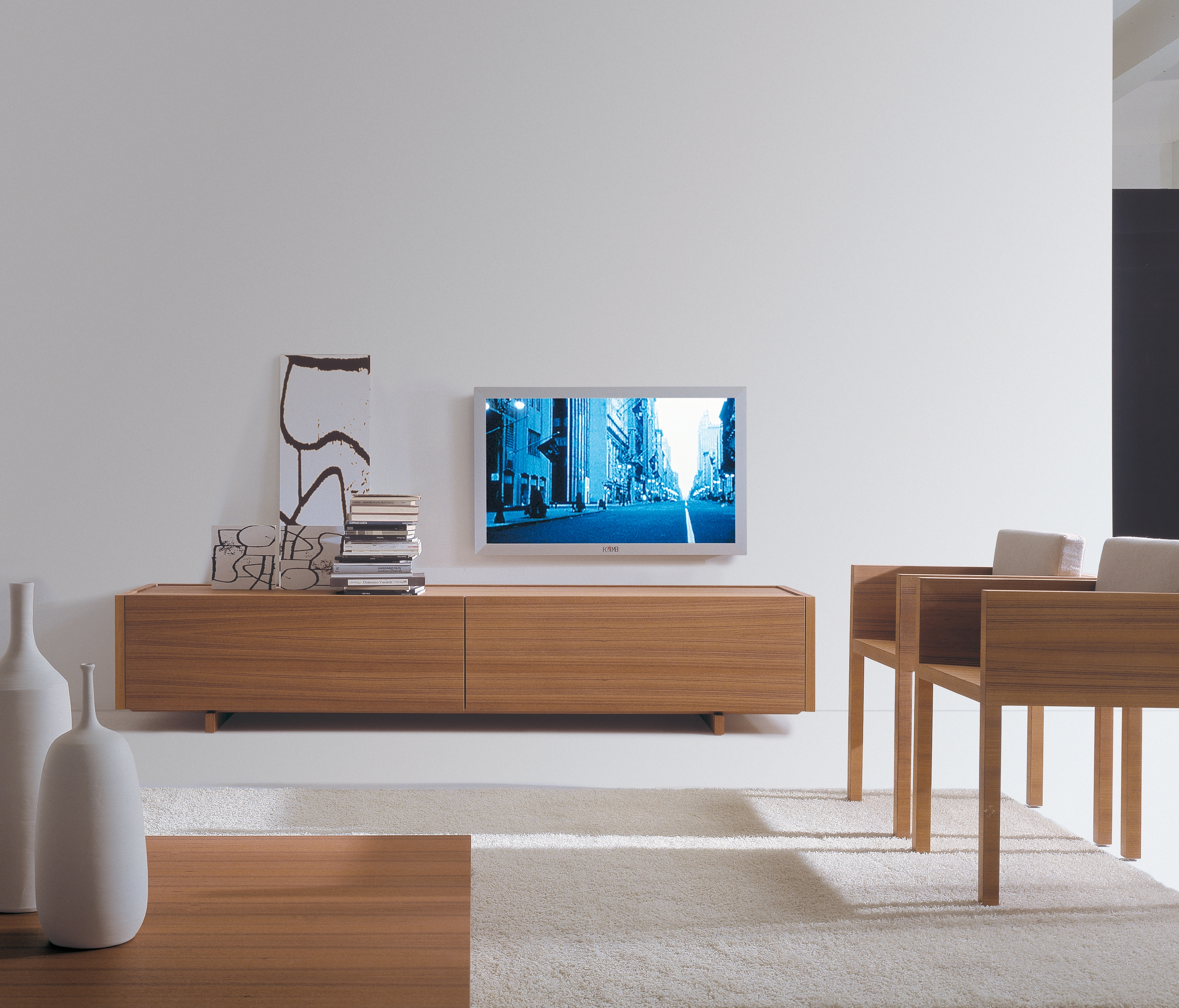 Display product Even EV10 from manufacturer Former