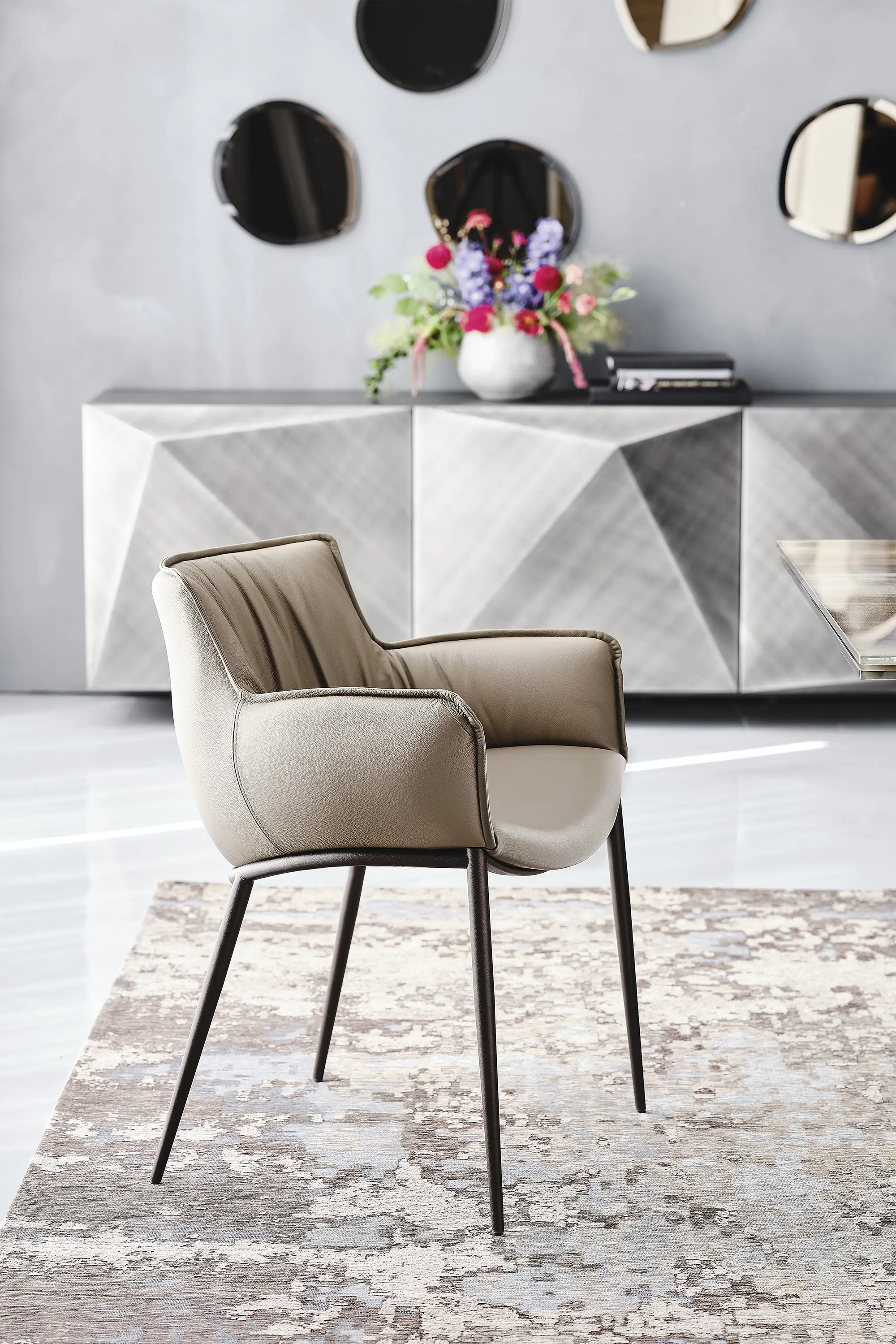 Cattelan Italia - Rhonda Turn