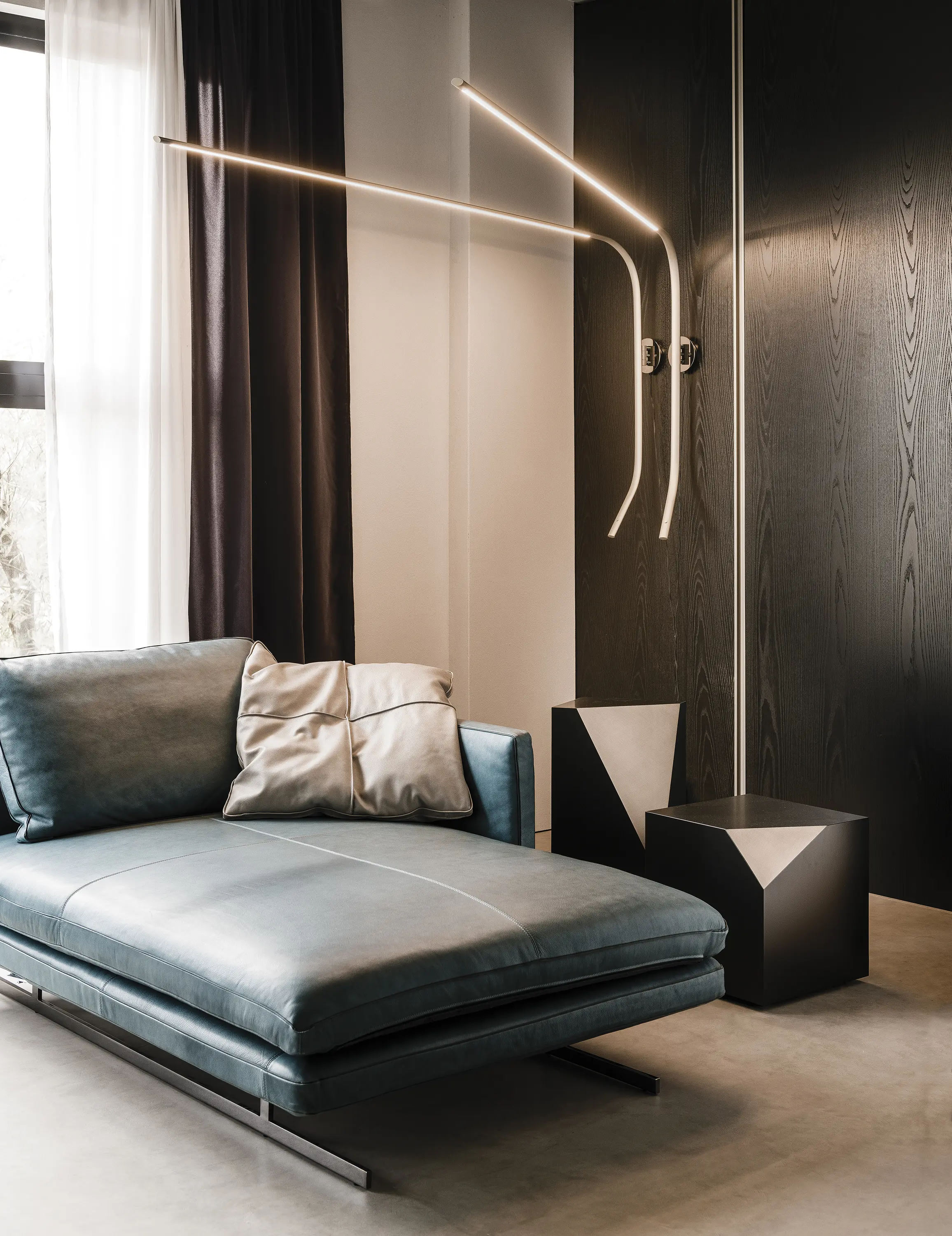 Cattelan Italia - Fisherman