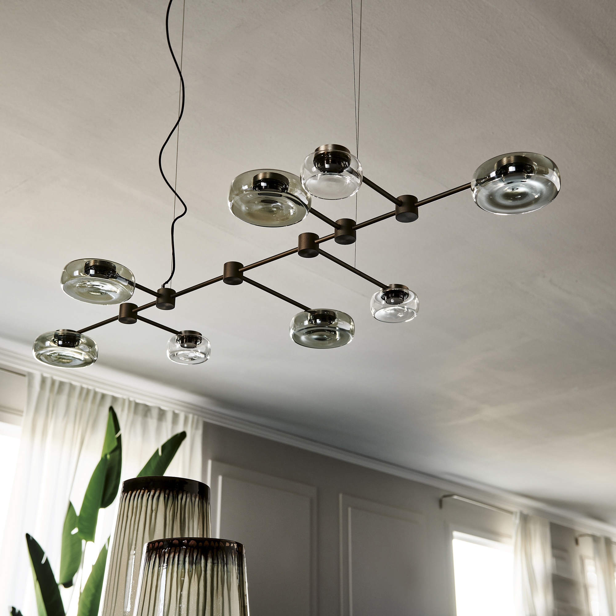 Display product Circuit S from manufacturer Cattelan Italia