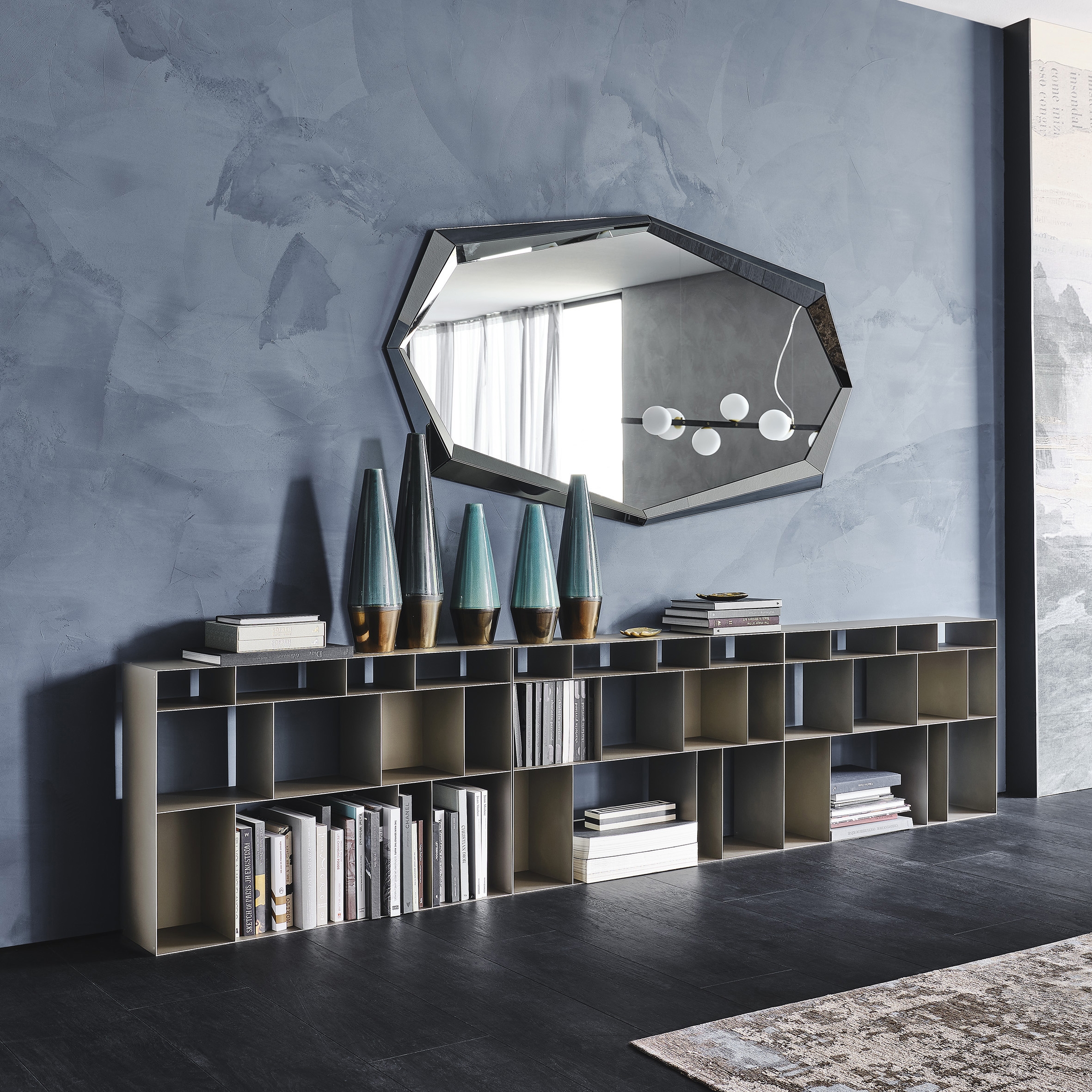 Display product Latitude from manufacturer Cattelan Italia