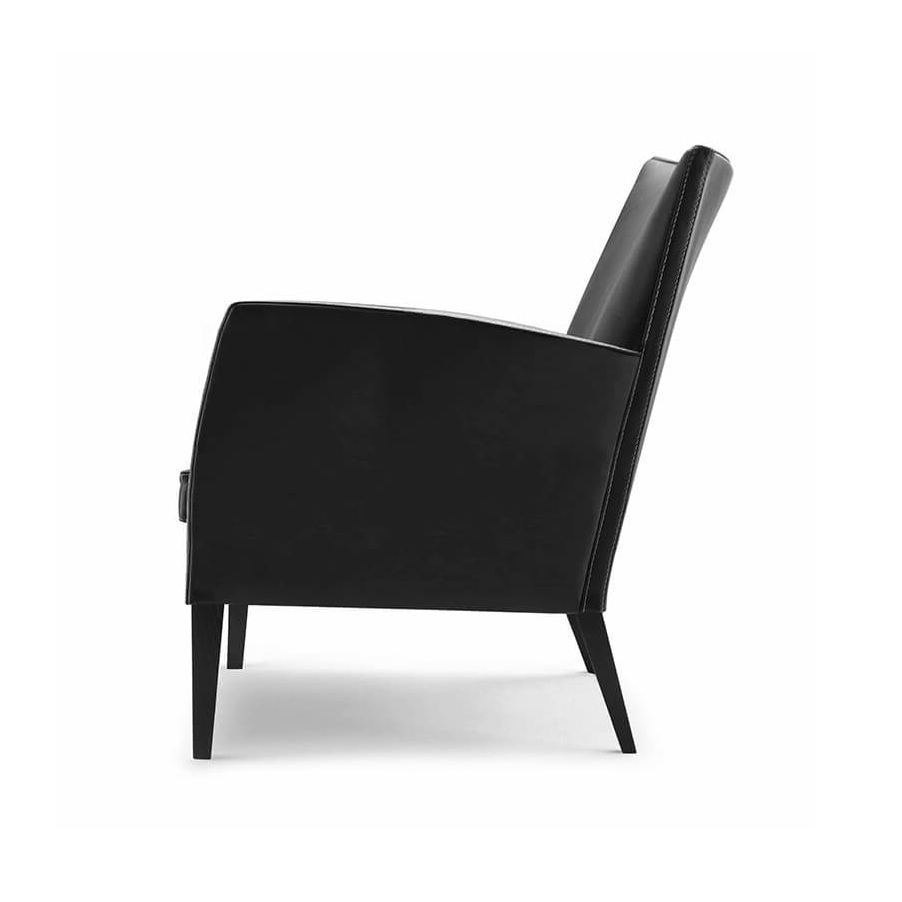Mostra il prodotto Firefly Occasional Low del produttore MACAZZ LIVING INTERIORS