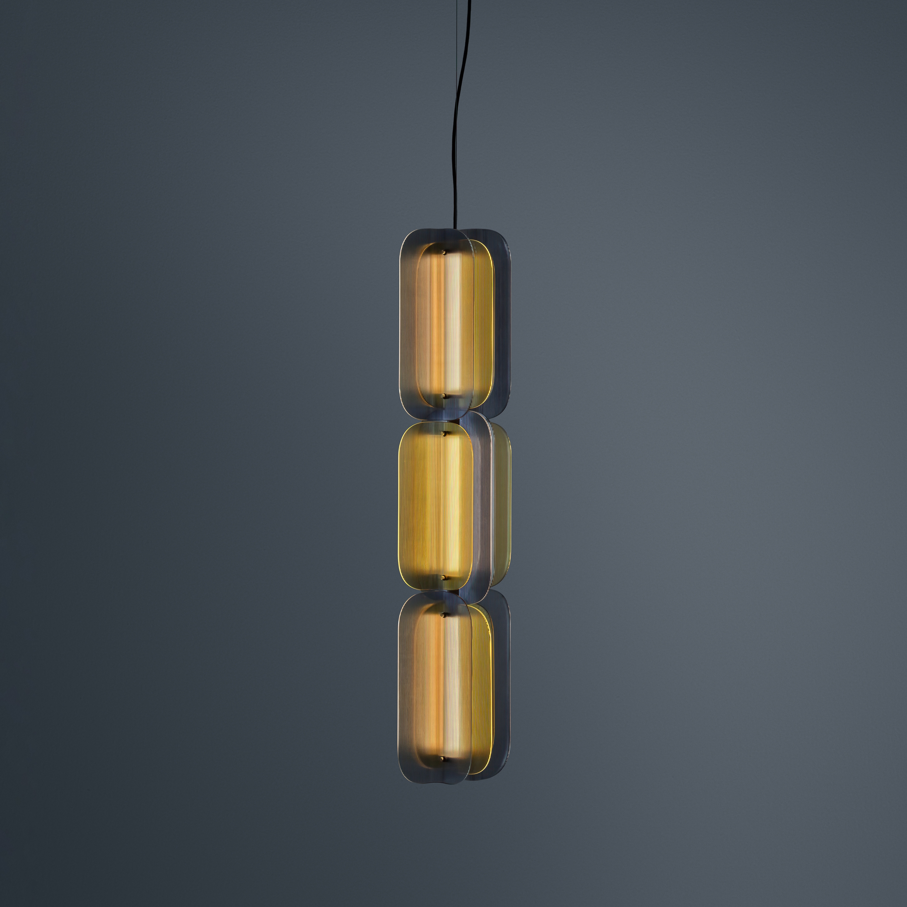 Fold 3 Grey/Brass