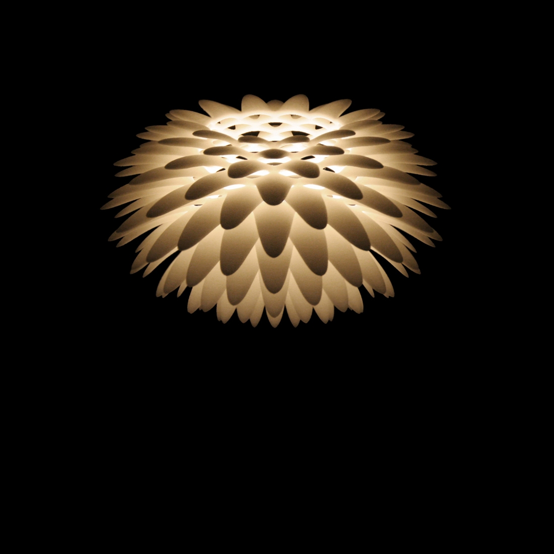 Display product Palm Table - Standing from manufacturer Freedom Of Creation