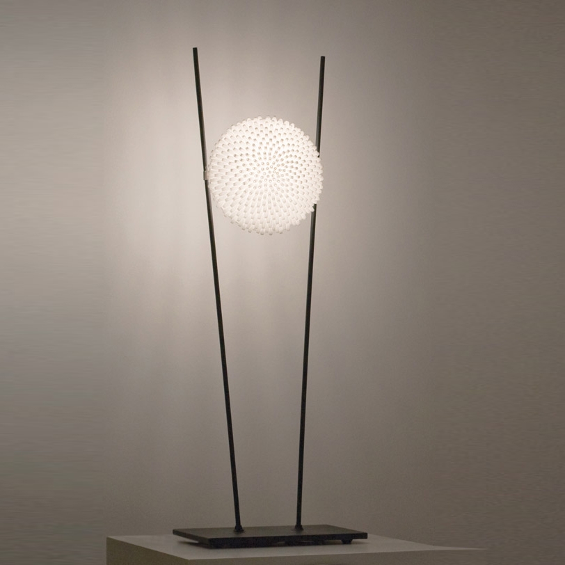 Vertoon produk 377/2 Table lamp van vervaardiger Freedom Of Creation