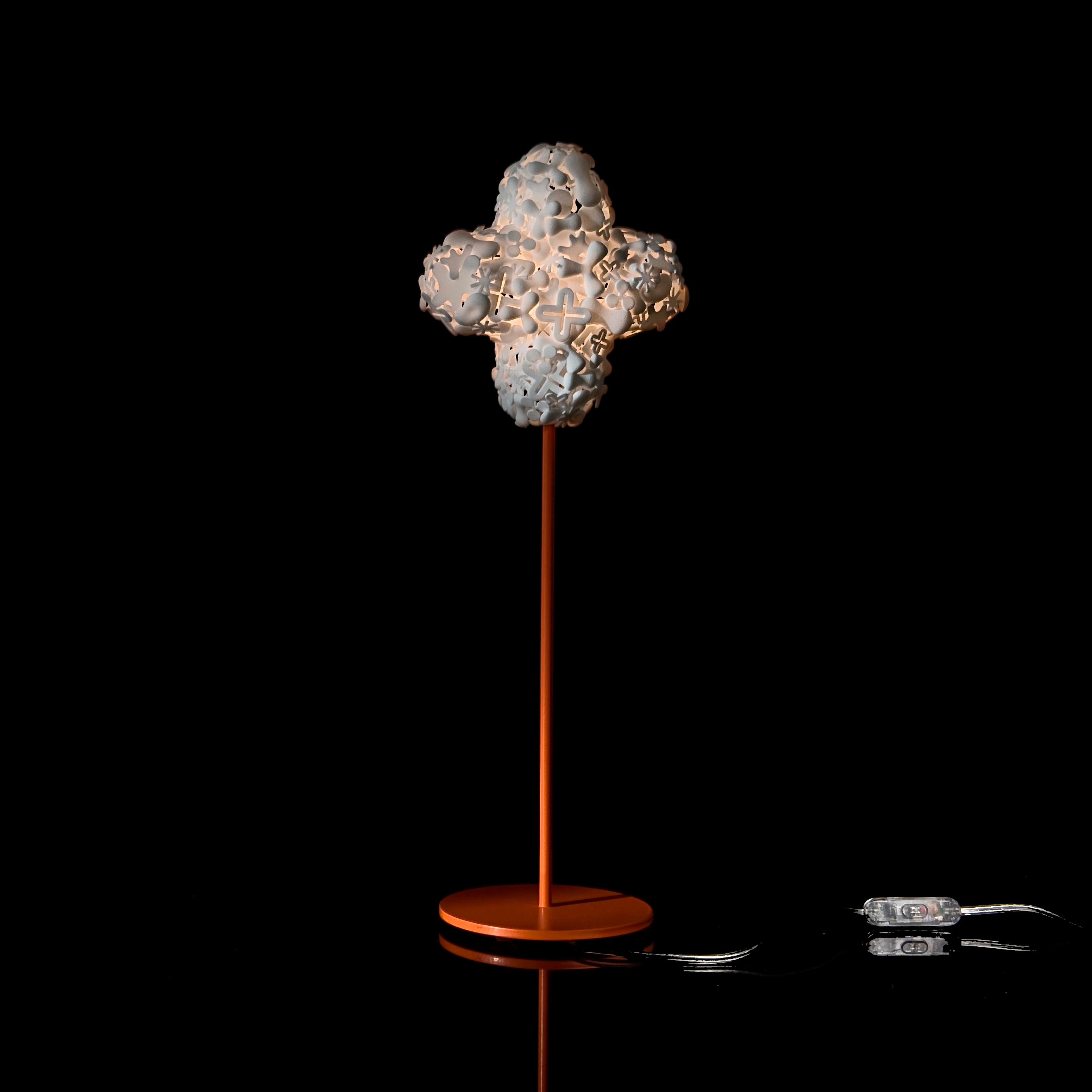 Display product Cross Table light from manufacturer Freedom Of Creation