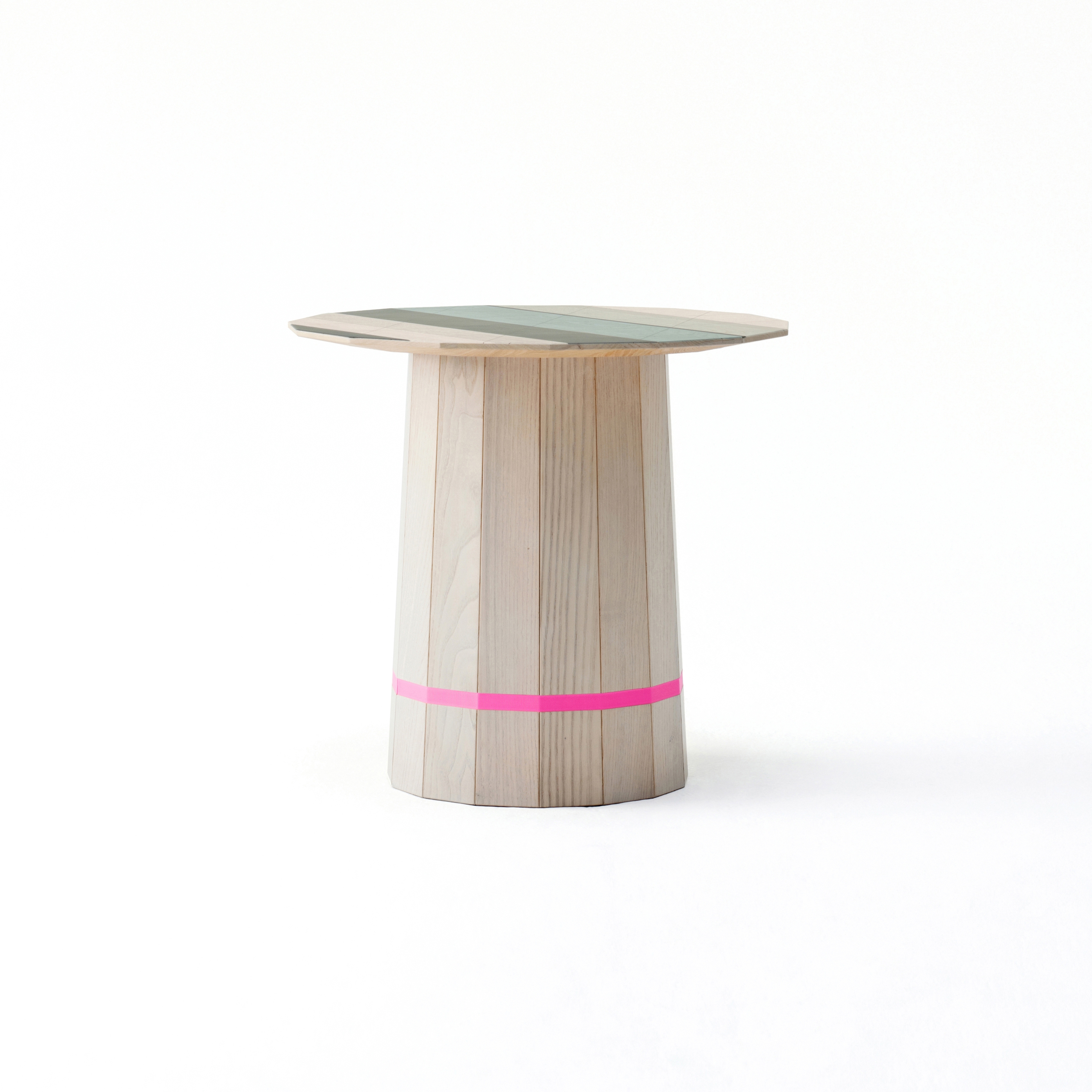 Produkt Colour Wood Colour Grid des Herstellers Karimoku New Standard anzeigen