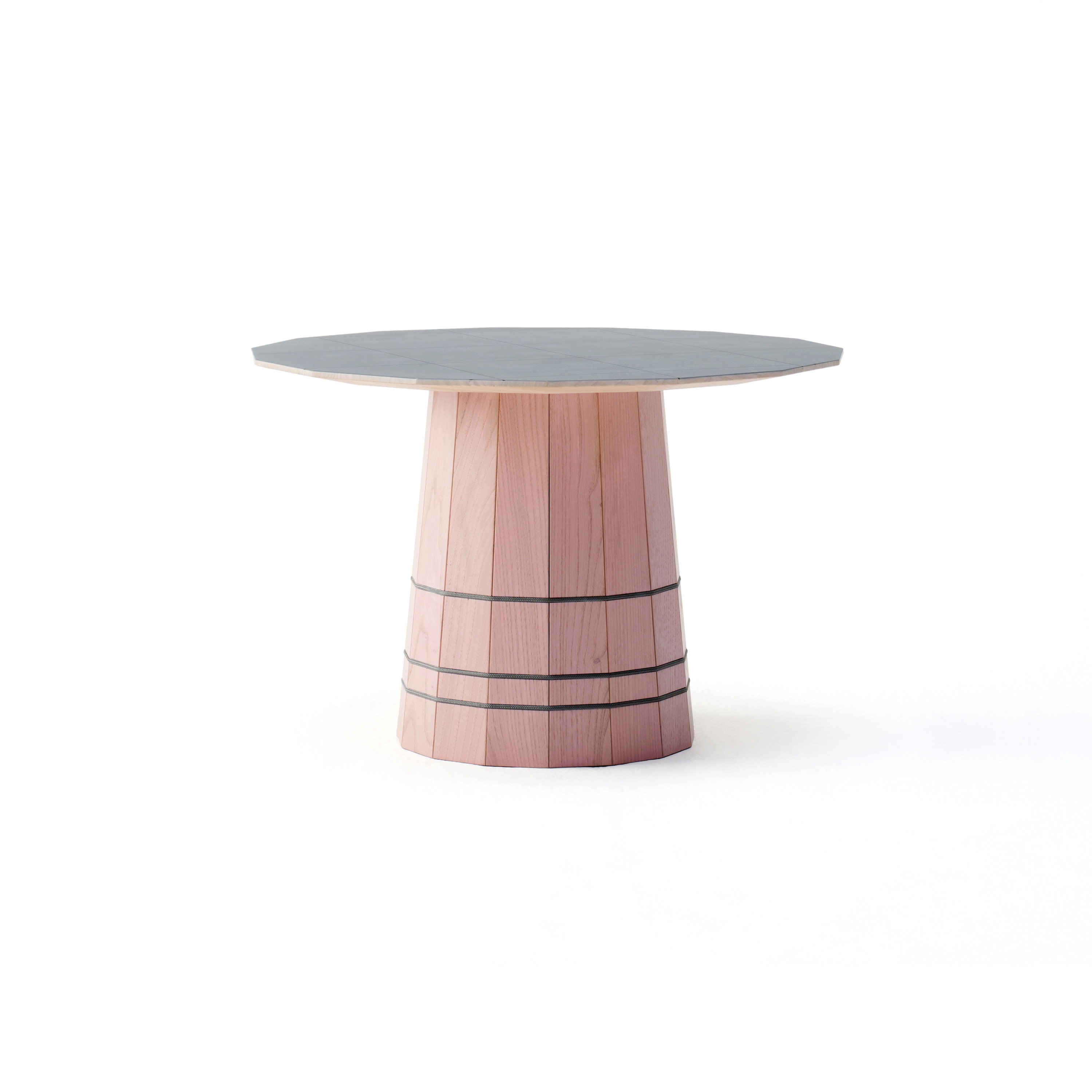 Produkt Colour Wood Dark Grid des Herstellers Karimoku New Standard anzeigen