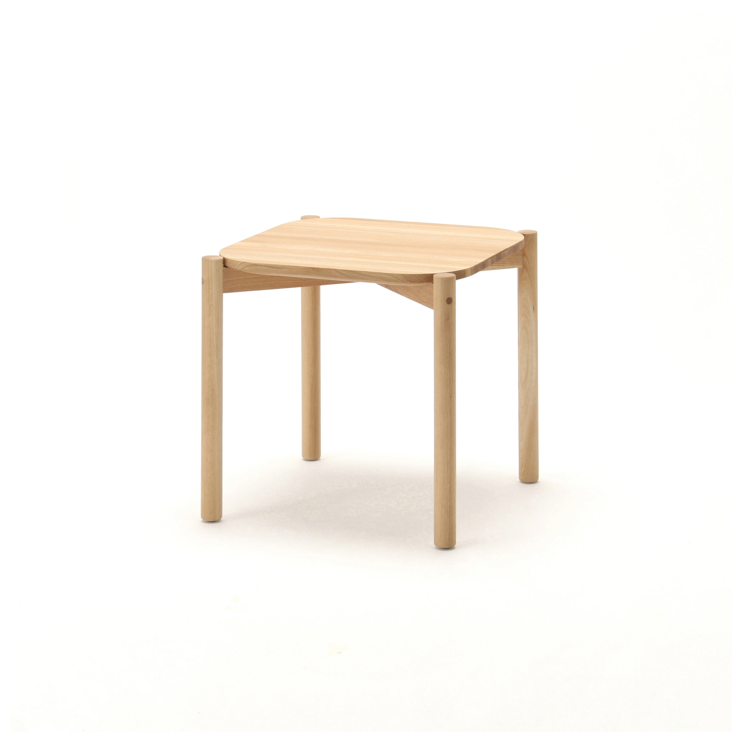 Mostrar el producto Castor Low Table 50 del fabricante Karimoku New Standard