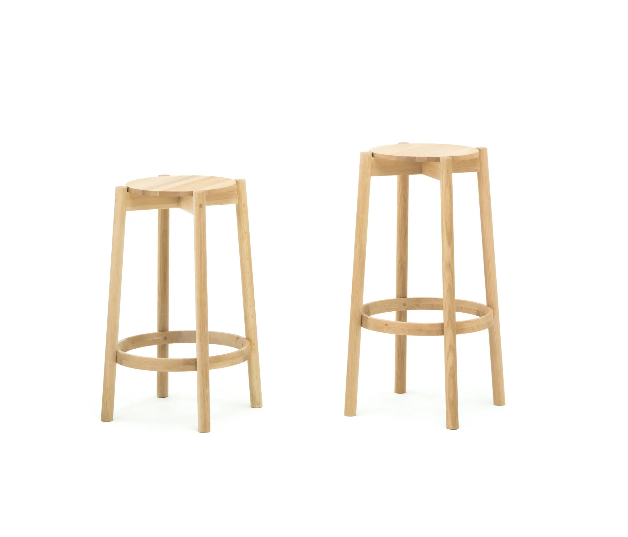 Karimoku New Standard - Castor Barstool Low