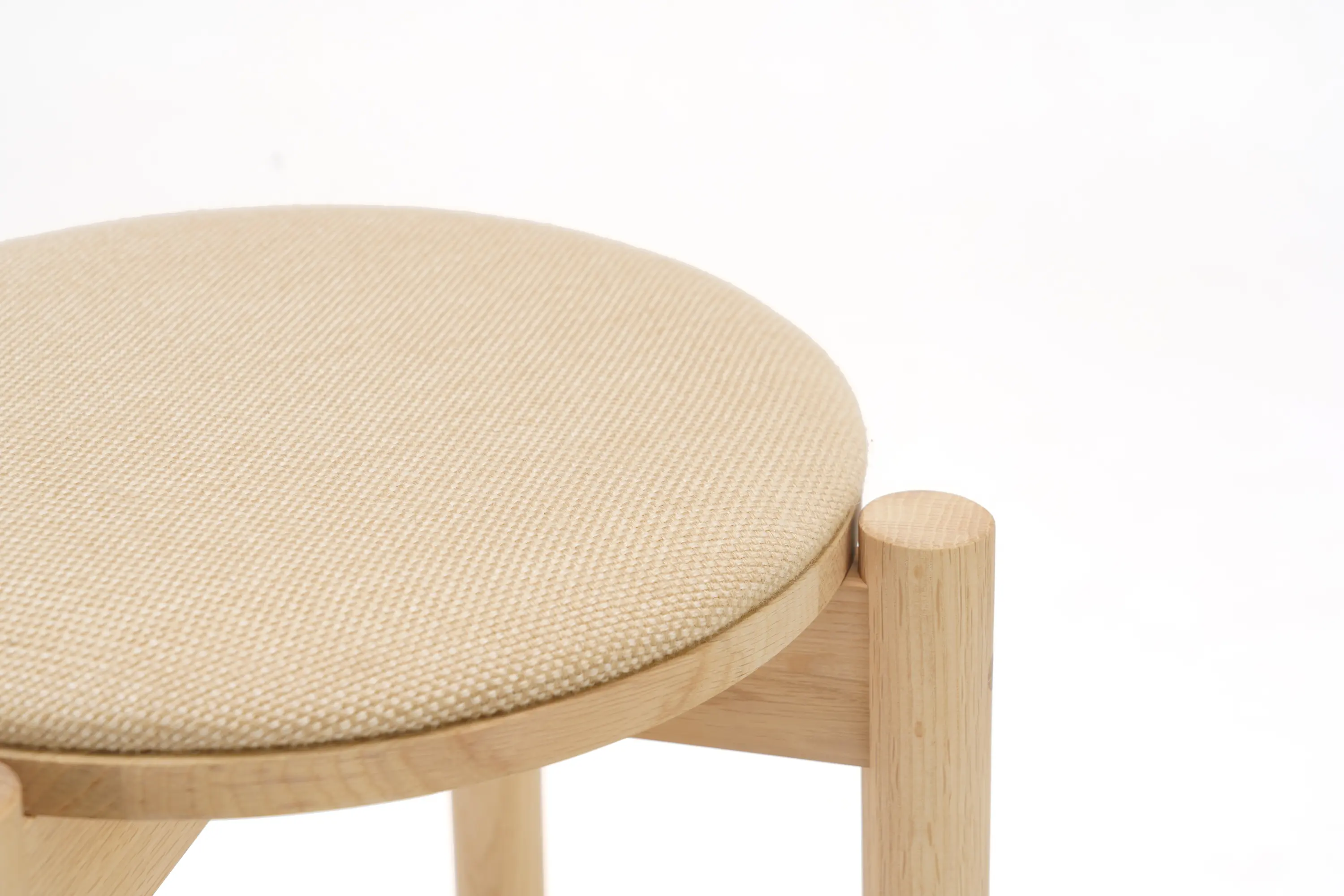 Karimoku New Standard - Castor Stool Plus Pad