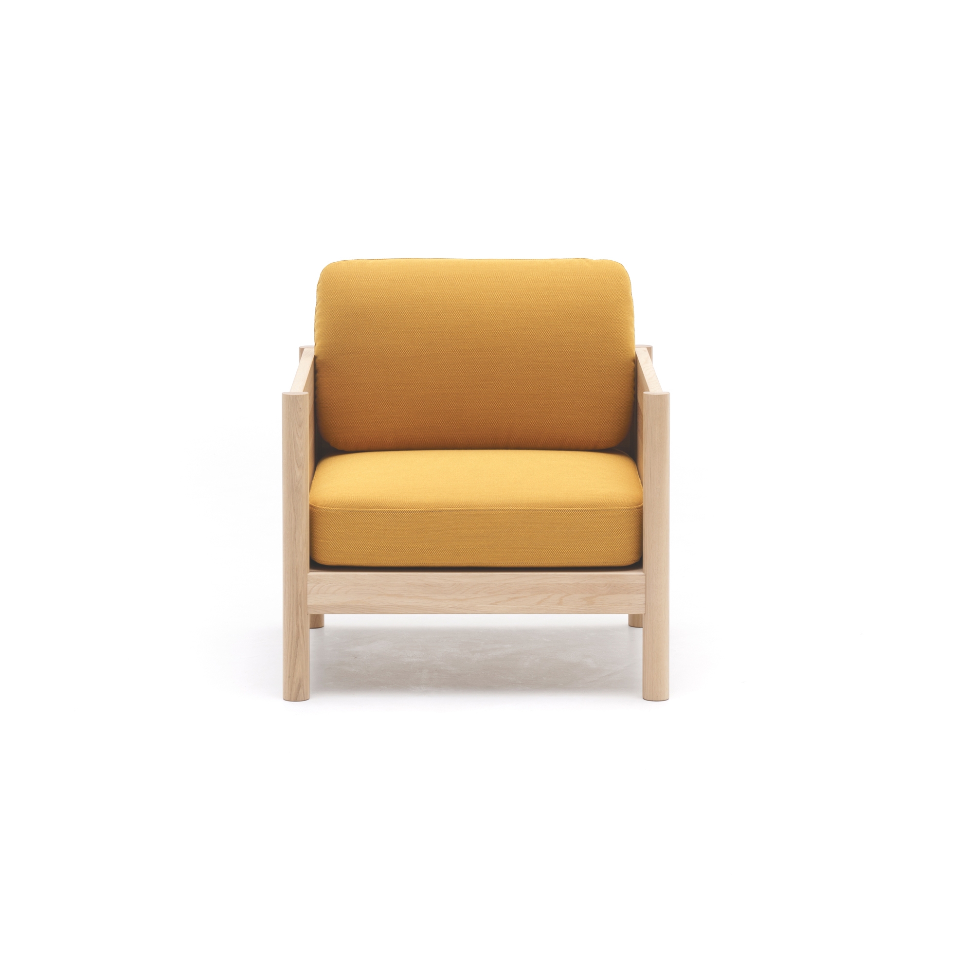 Display product Castor Lobby Sofa 1-Seater from manufacturer Karimoku New Standard