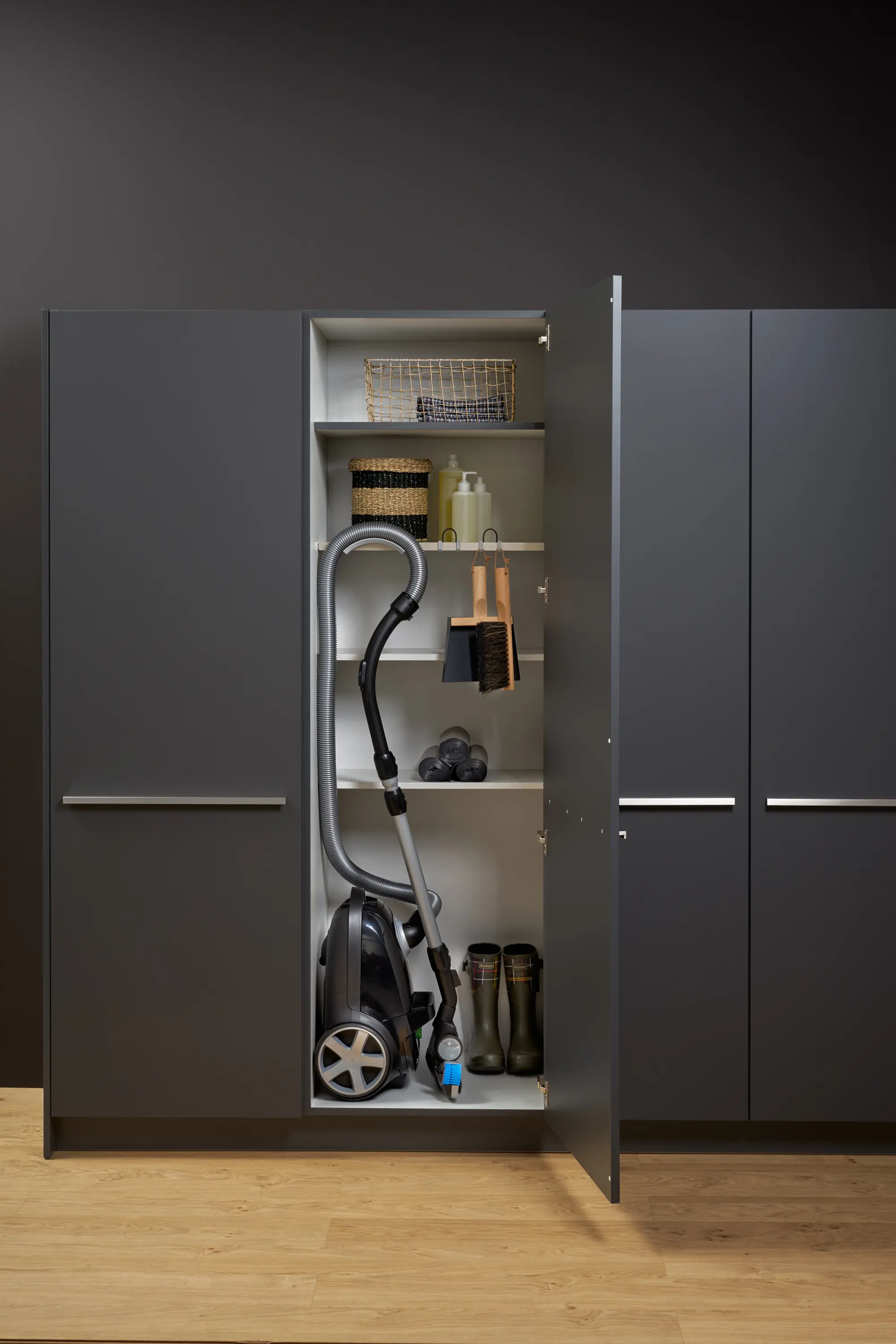 Leicht Küchen AG - Tall utility unit